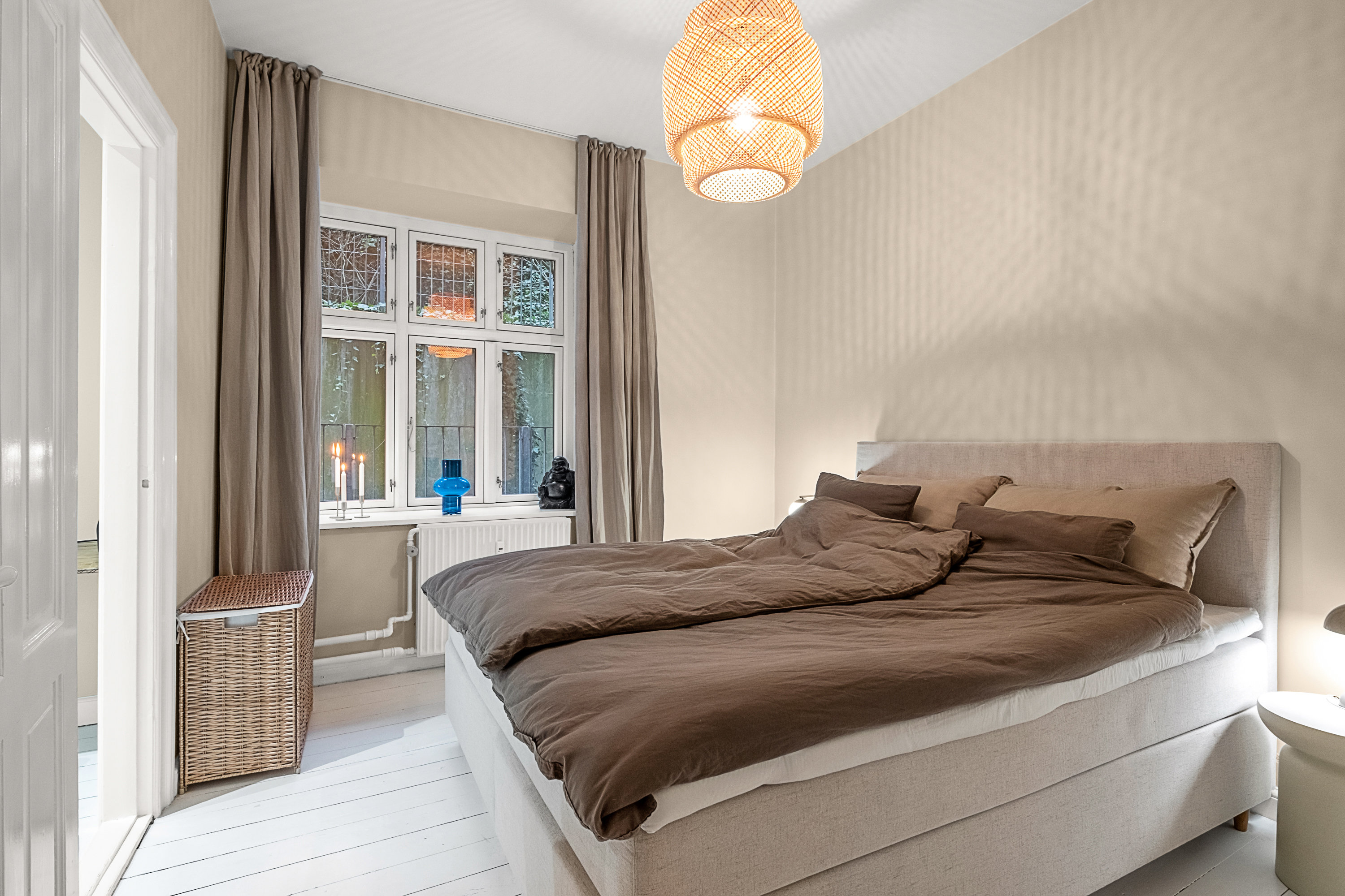 Fremhævet soveværelse billede i fuldskærmstilstand. Billede af Strandvejen 32, st.., 8000 Aarhus C