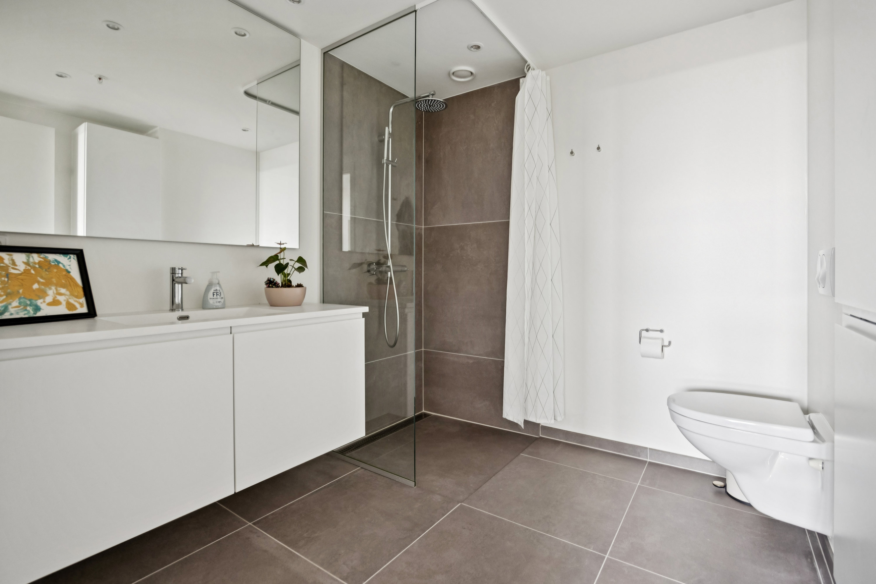 Fremhævet badeværelse billede i fuldskærmstilstand. Billede af Julius Posselts Vej 3A, 14. 4., 9400 Nørresundby