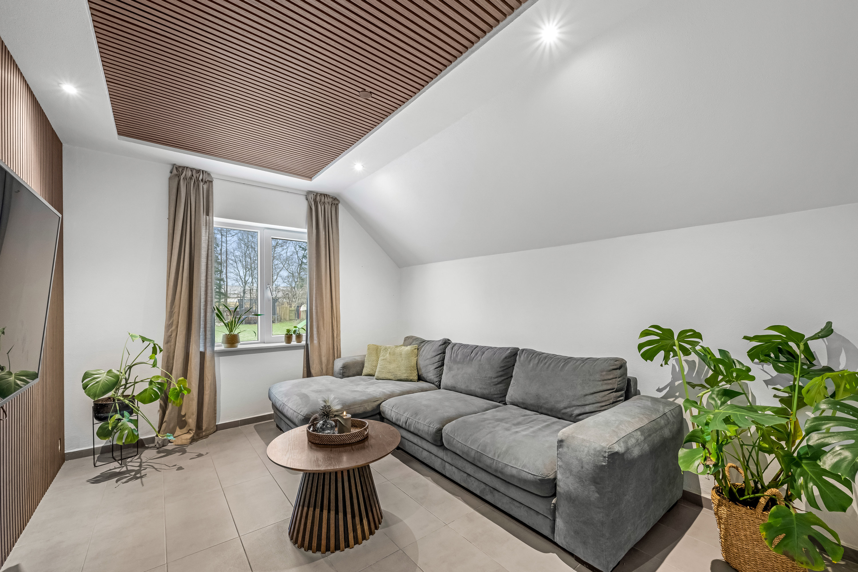 Fremhævet stue billede i fuldskærmstilstand. Billede af Gl. Kongevej 32, 6880 Tarm