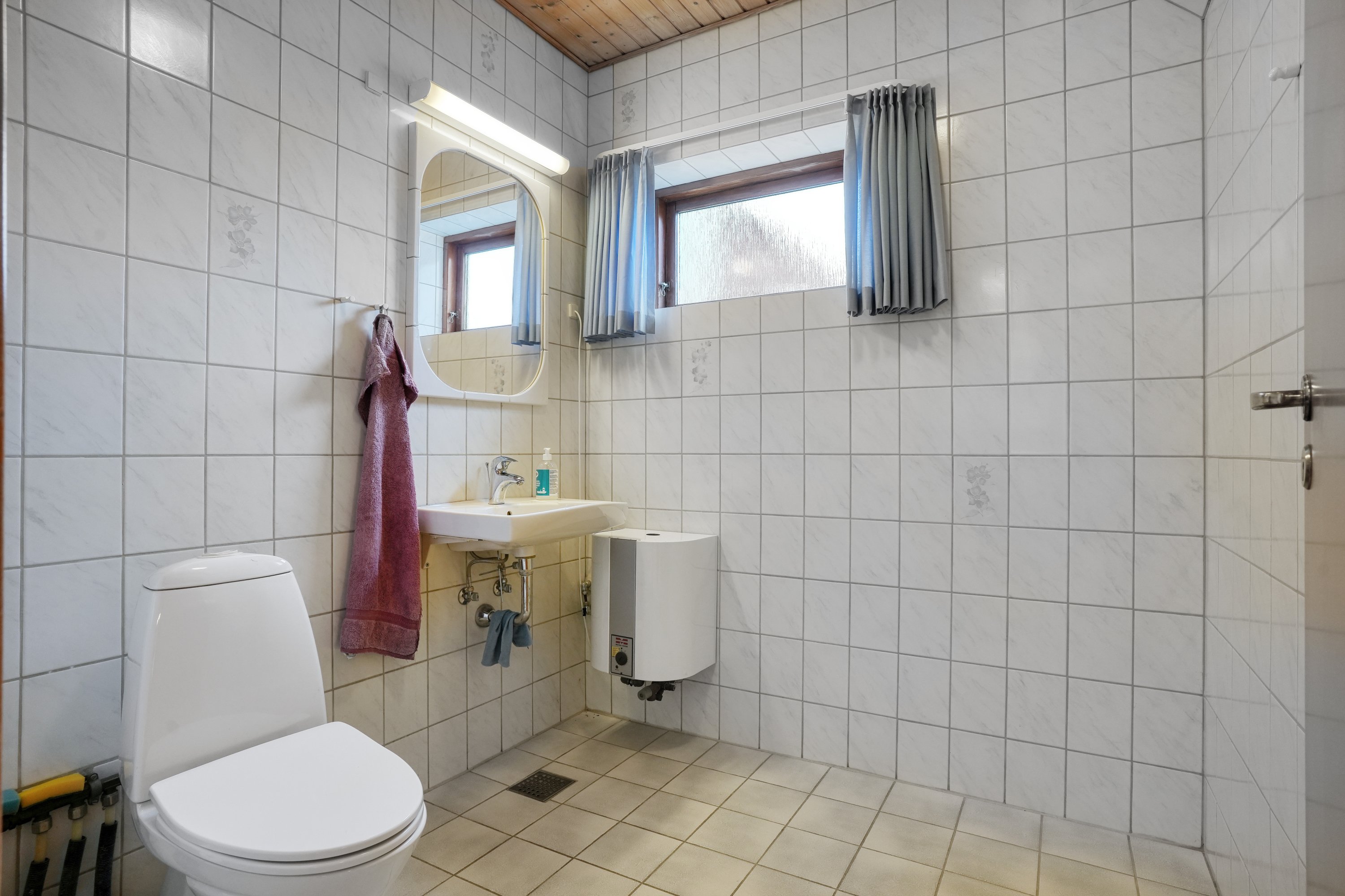 Fremhævet wc billede i fuldskærmstilstand. Billede af Bygaden 80, 4370 Store Merløse