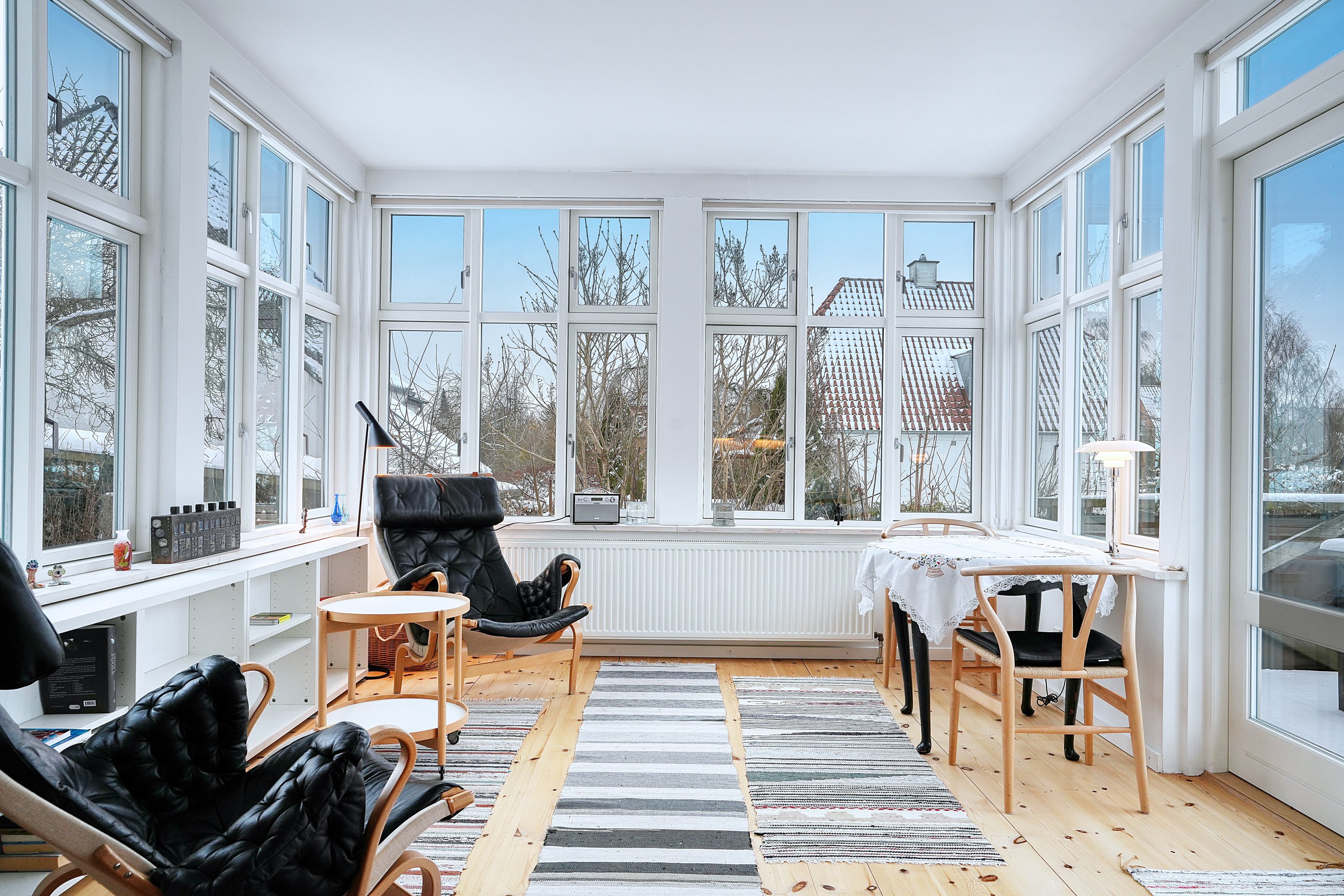 Fremhævet stue billede i fuldskærmstilstand. Billede af Venusvej 26, 2860 Søborg