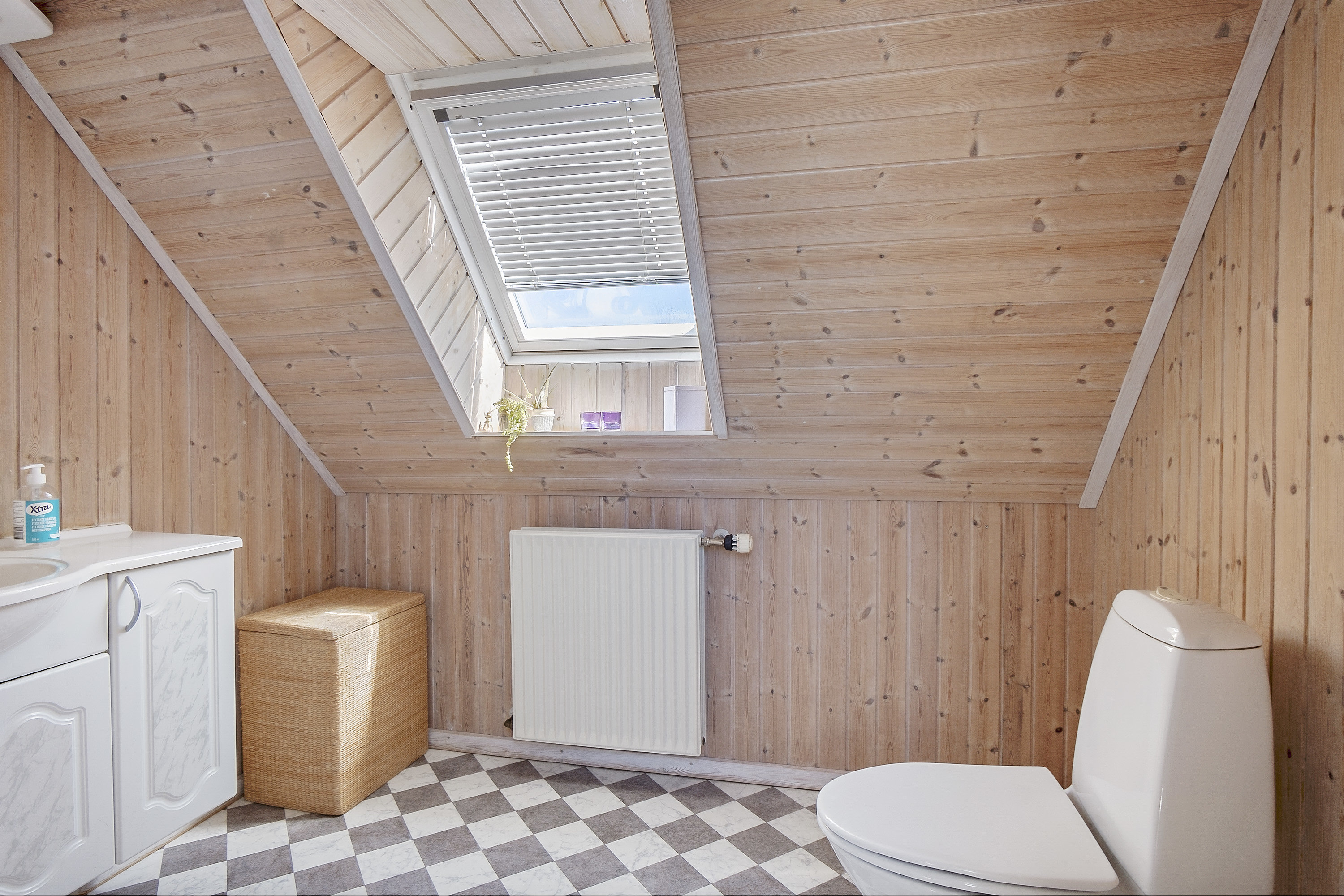 Fremhævet toilet billede i fuldskærmstilstand. Billede af Vanggårdsvej 7, Andebølle, 5492 Vissenbjerg