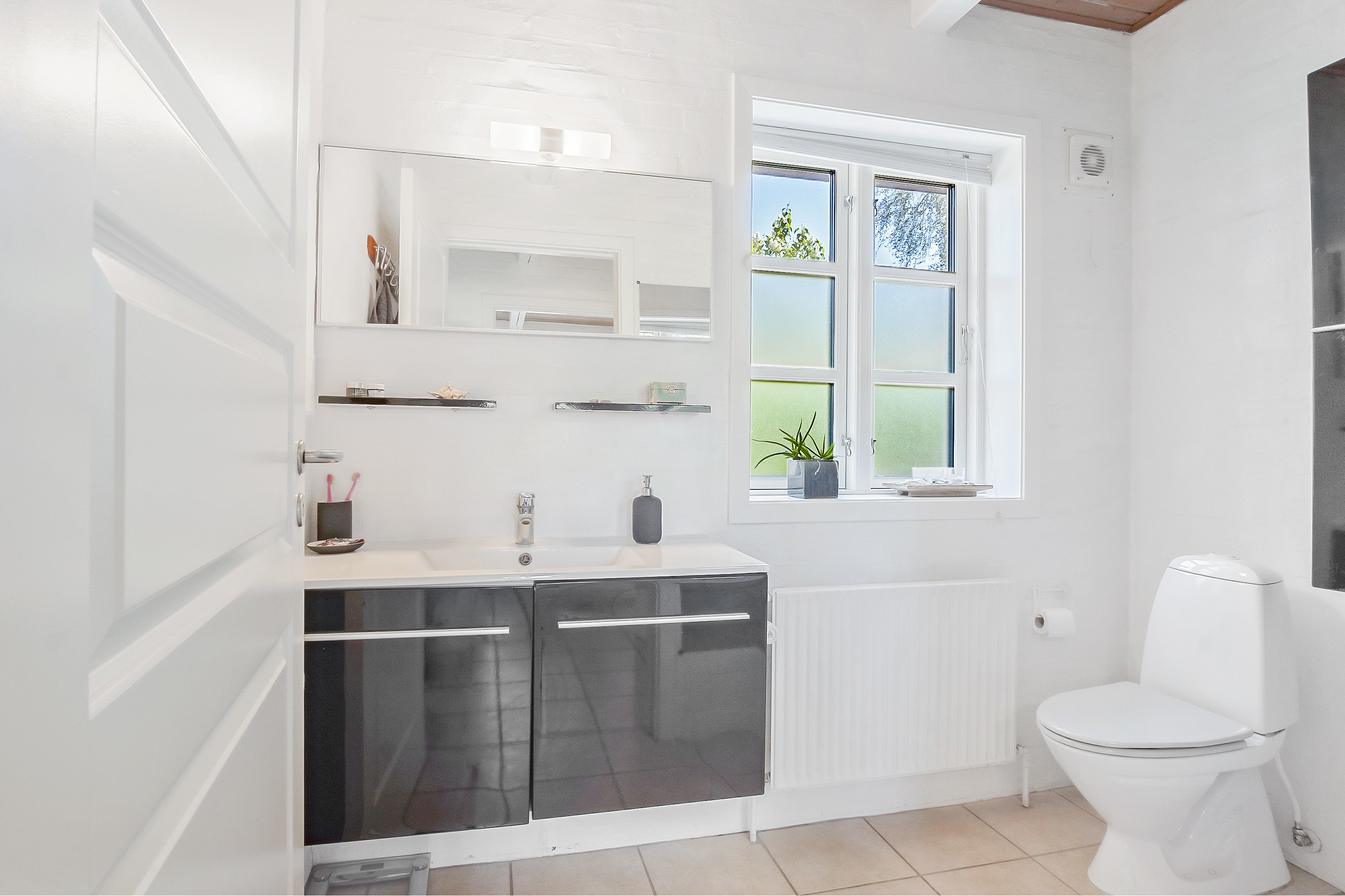 Fremhævet badeværelse billede i fuldskærmstilstand. Billede af Vanggårdsvej 7, Andebølle, 5492 Vissenbjerg