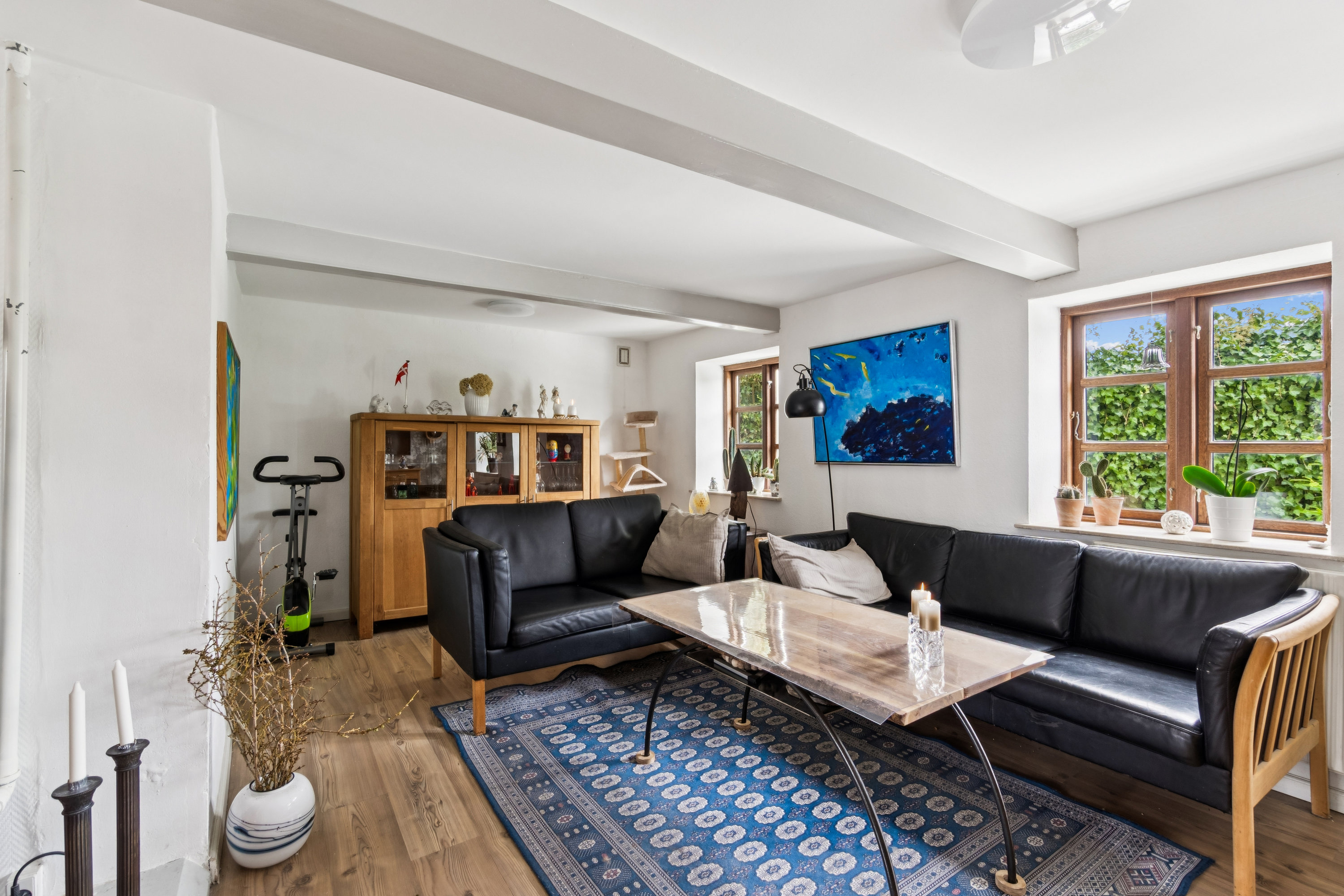 Fremhævet stue billede i fuldskærmstilstand. Billede af Midtvej 2, Stevning, 6430 Nordborg