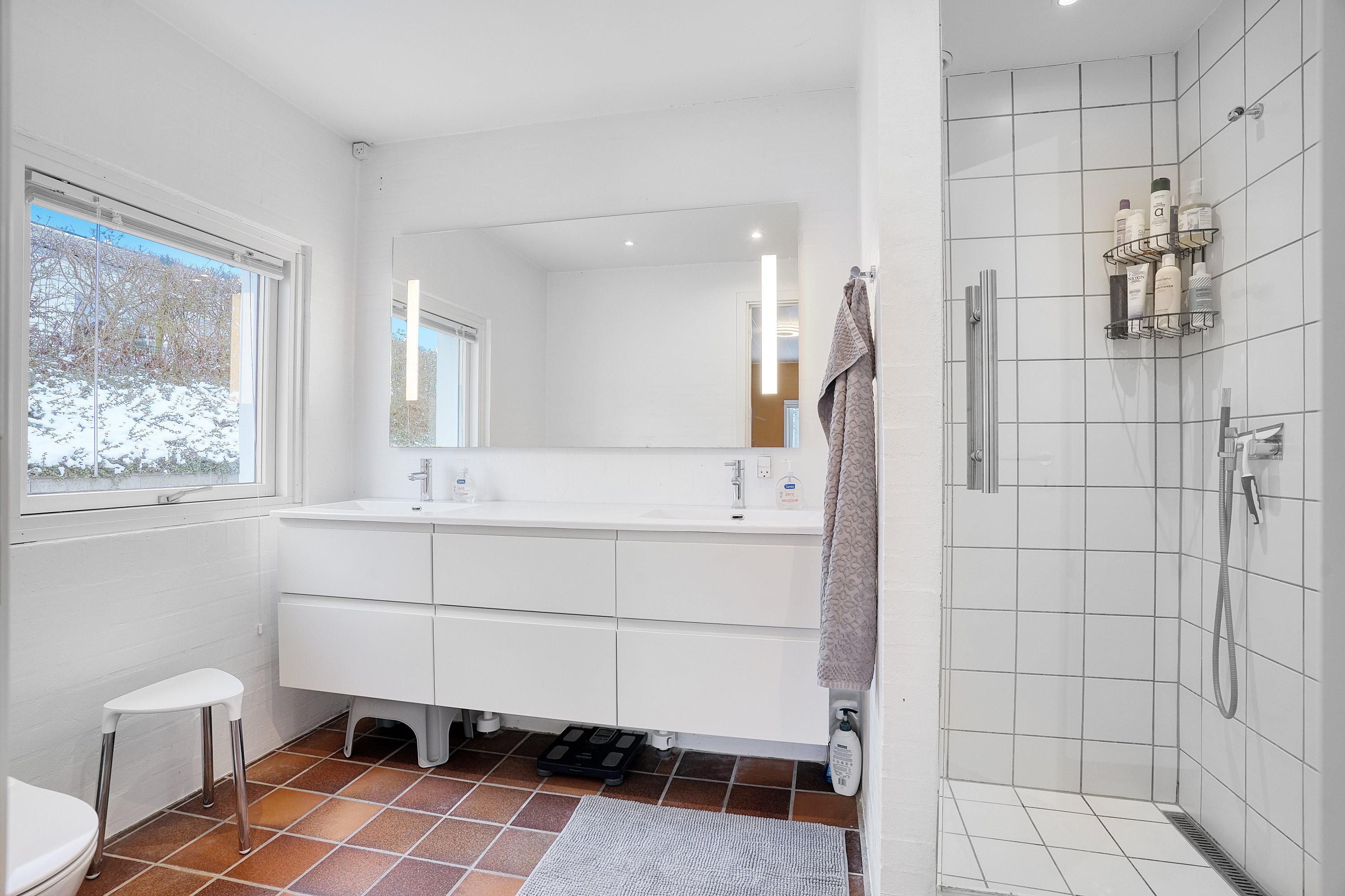 Fremhævet badeværelse billede i fuldskærmstilstand. Billede af Arnakkegårds Alle 18, Arnakke, 4390 Vipperød