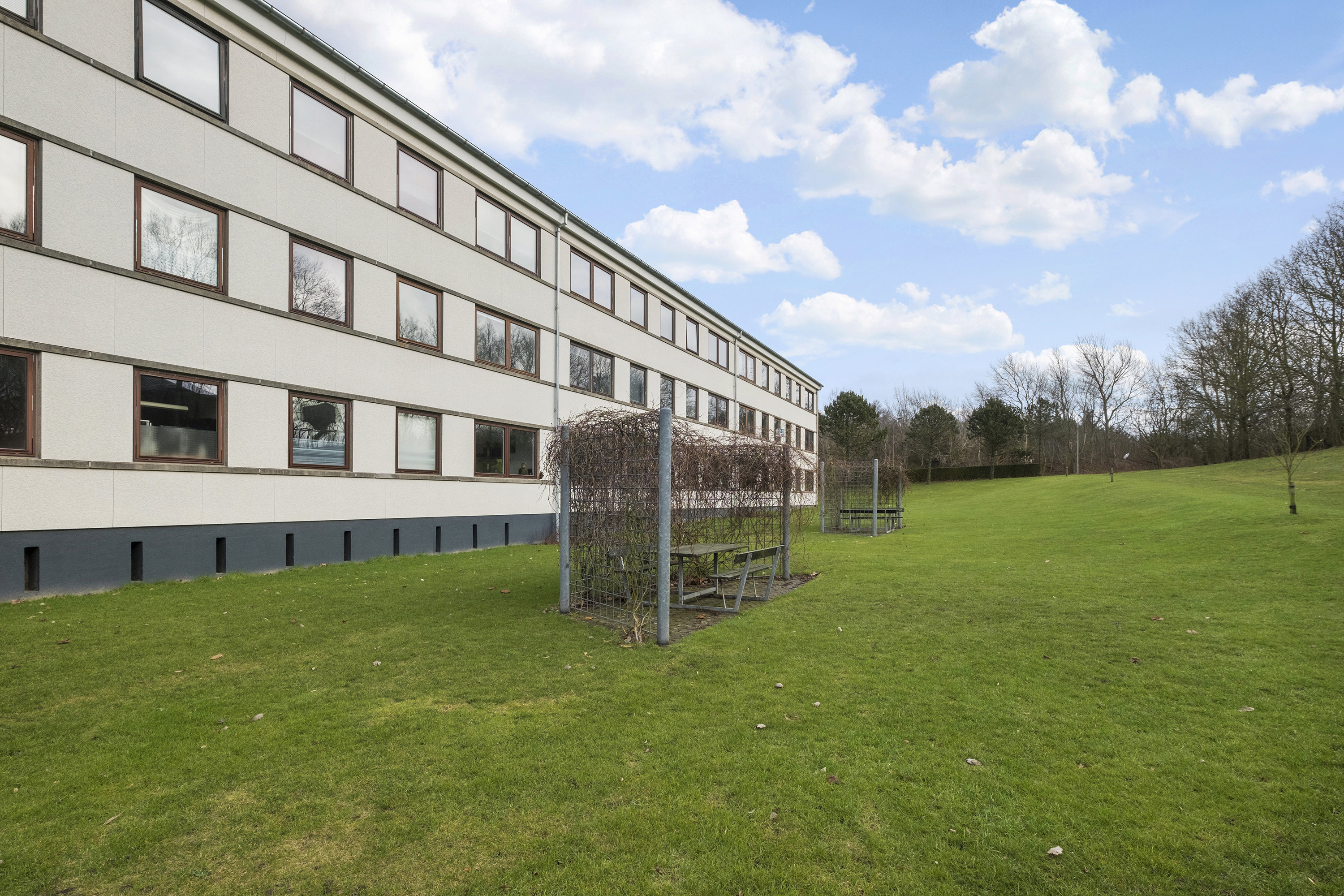 Fremhævet  billede i fuldskærmstilstand. Billede af H. C. Andersens Vej 28, 1. tv., Vejgaard, 9000 Aalborg