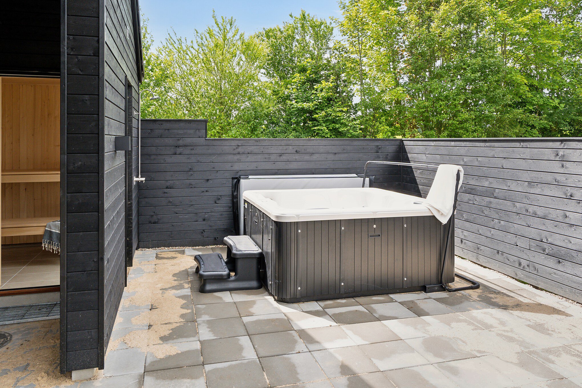 Fremhævet  billede i fuldskærmstilstand. Billede af Strandskoven 8, Hasle, 3790 Hasle