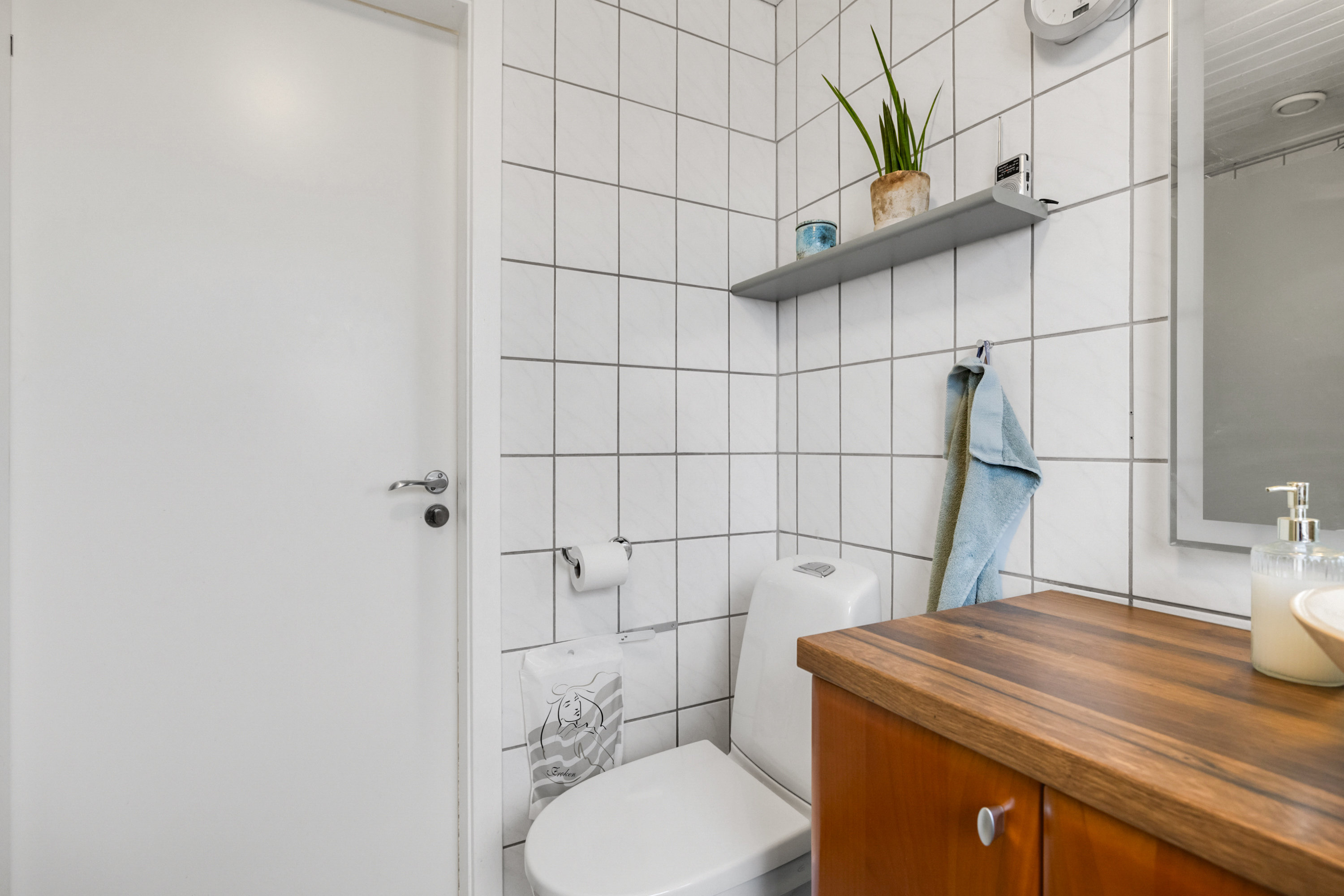 Fremhævet badeværelse billede i fuldskærmstilstand. Billede af Højvangsvej 80, Stavtrup, 8260 Viby J