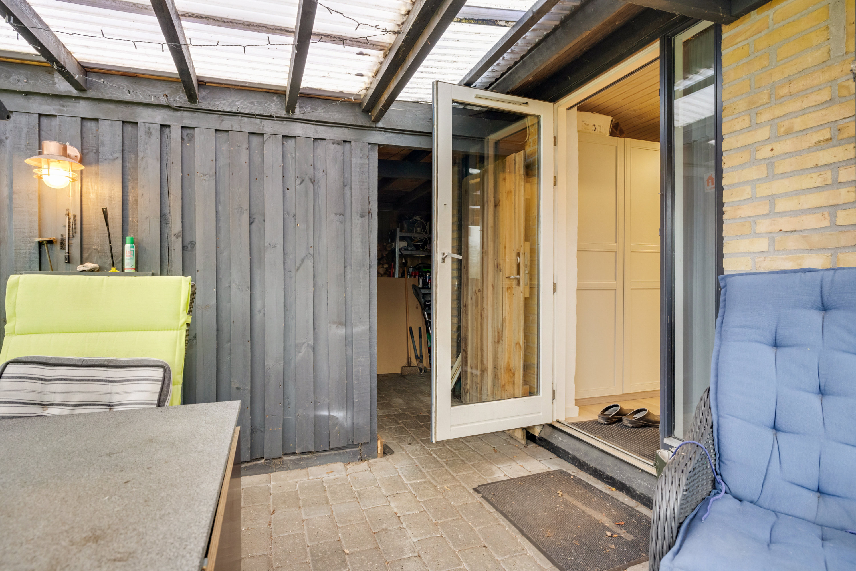 Fremhævet udestue billede i fuldskærmstilstand. Billede af Højvangsvej 80, Stavtrup, 8260 Viby J