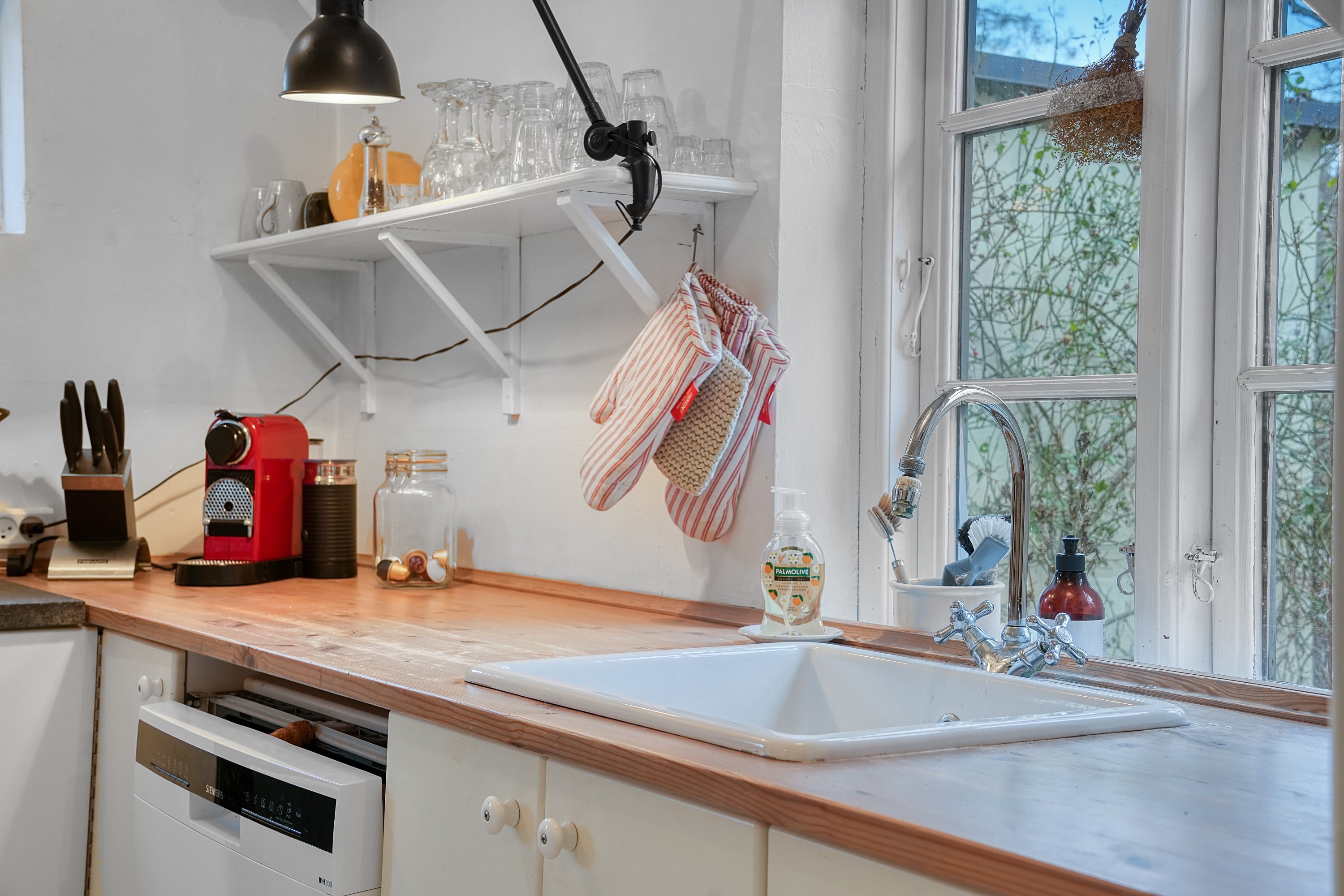 Fremhævet køkken billede i fuldskærmstilstand. Billede af Hans Nielsensvej 6, Lumsås, 4500 Nykøbing Sj