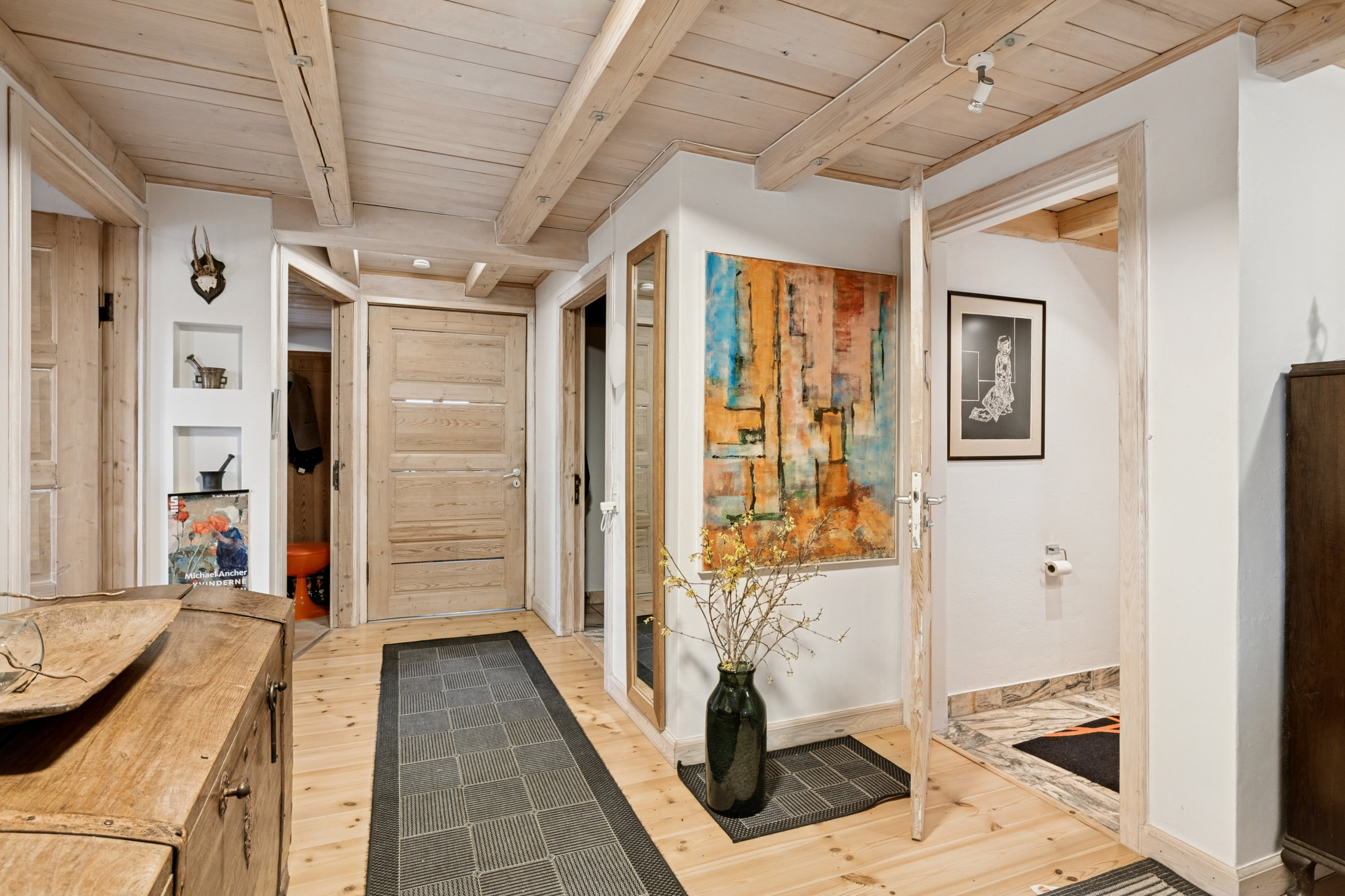 Fremhævet gang billede i fuldskærmstilstand. Billede af Solgårdsvej 2, Fly, 7800 Skive