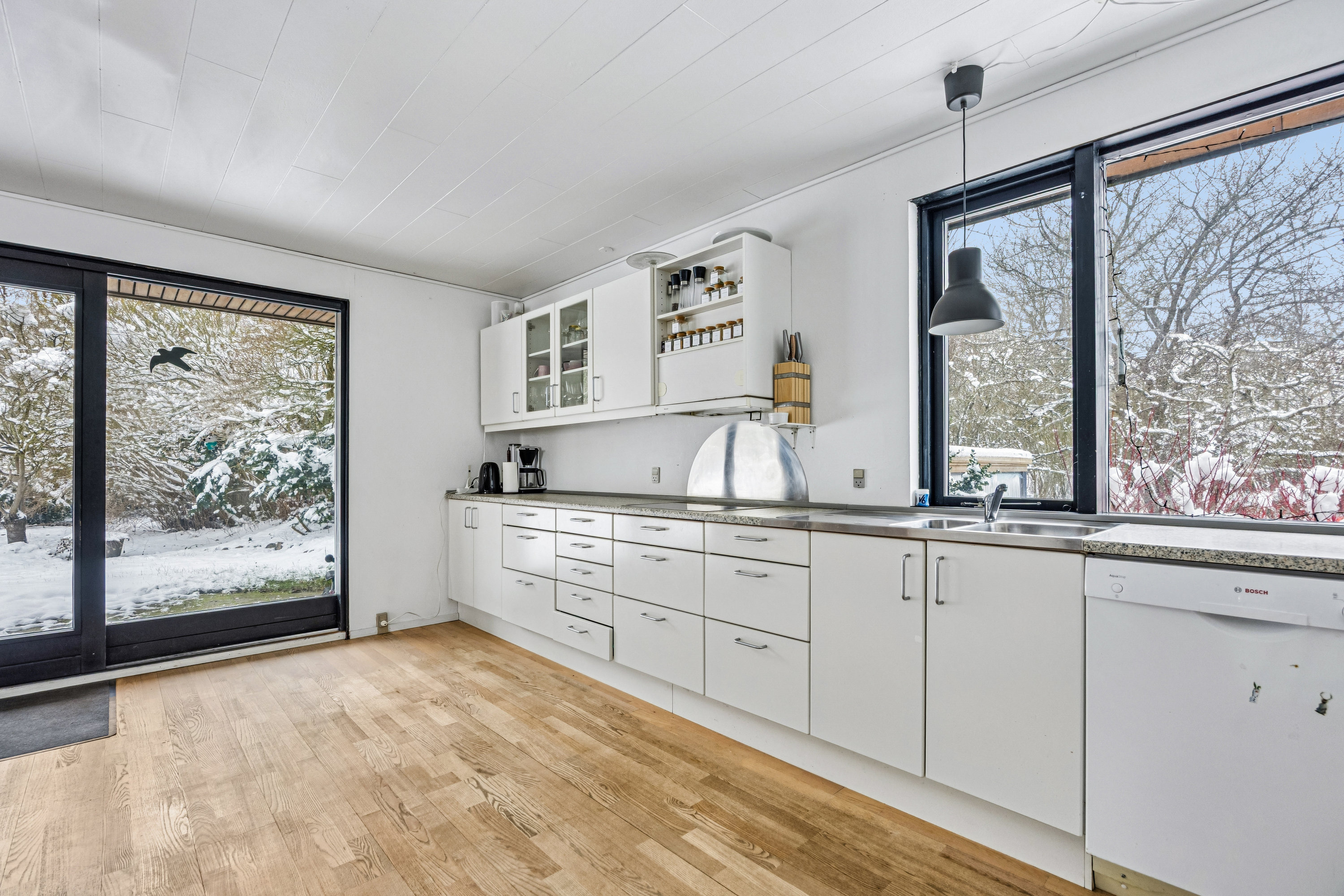 Fremhævet køkken billede i fuldskærmstilstand. Billede af Bygaden 52, Hellested, 4652 Hårlev