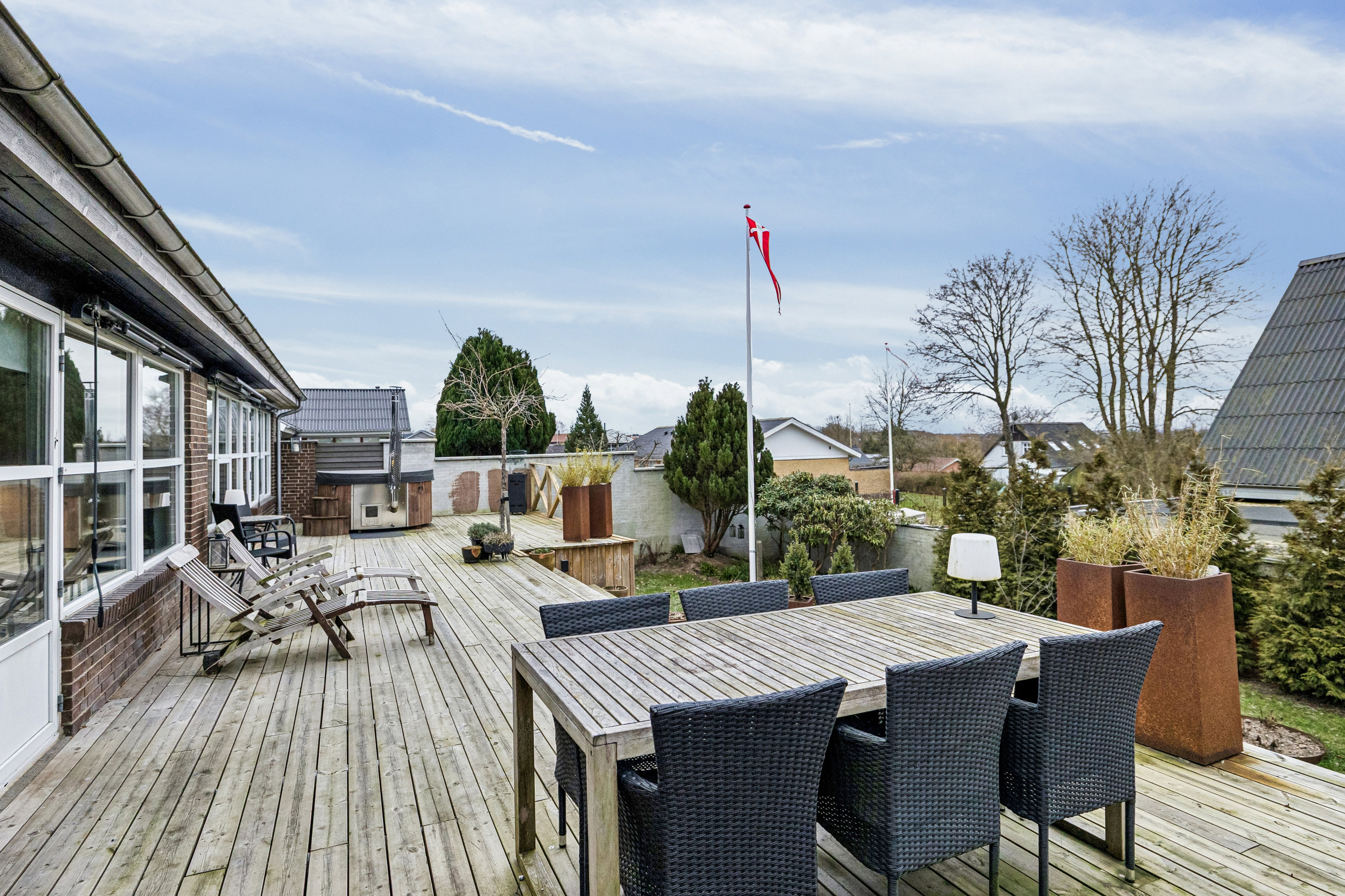 Fremhævet terrasse billede i fuldskærmstilstand. Billede af Højbovej 7, Handest, 8990 Fårup