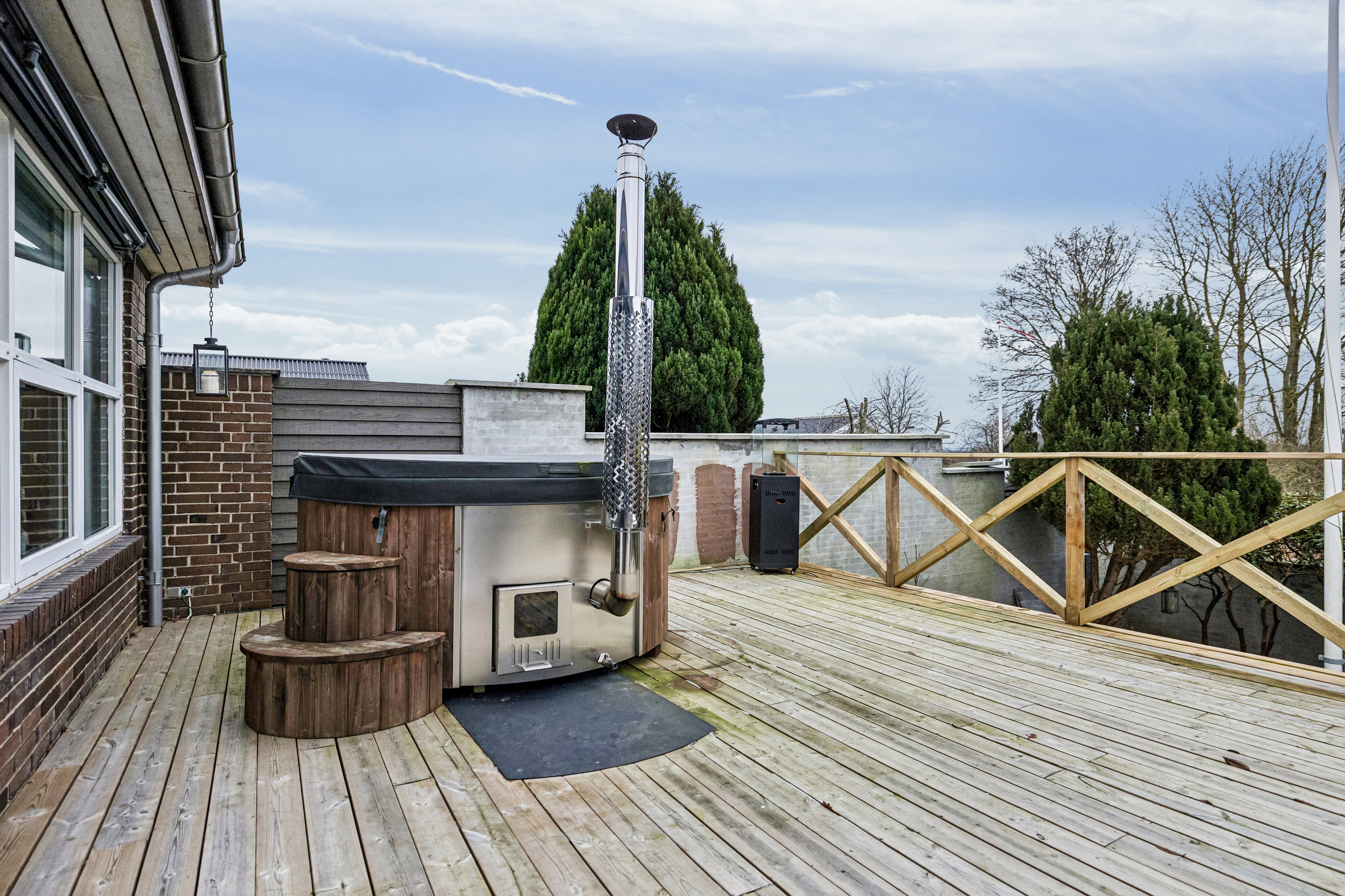 Fremhævet terrasse billede i fuldskærmstilstand. Billede af Højbovej 7, Handest, 8990 Fårup