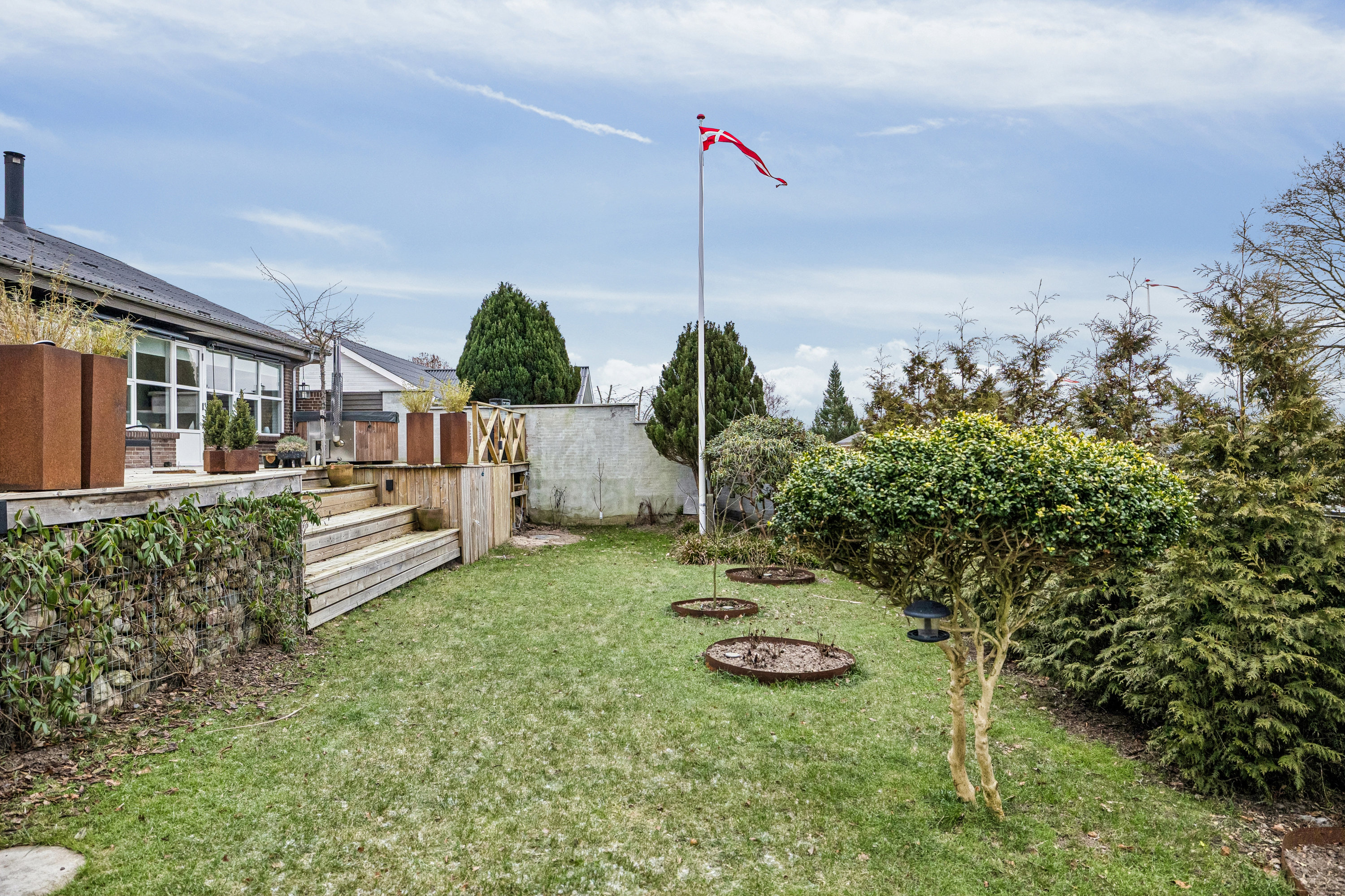 Fremhævet have billede i fuldskærmstilstand. Billede af Højbovej 7, Handest, 8990 Fårup