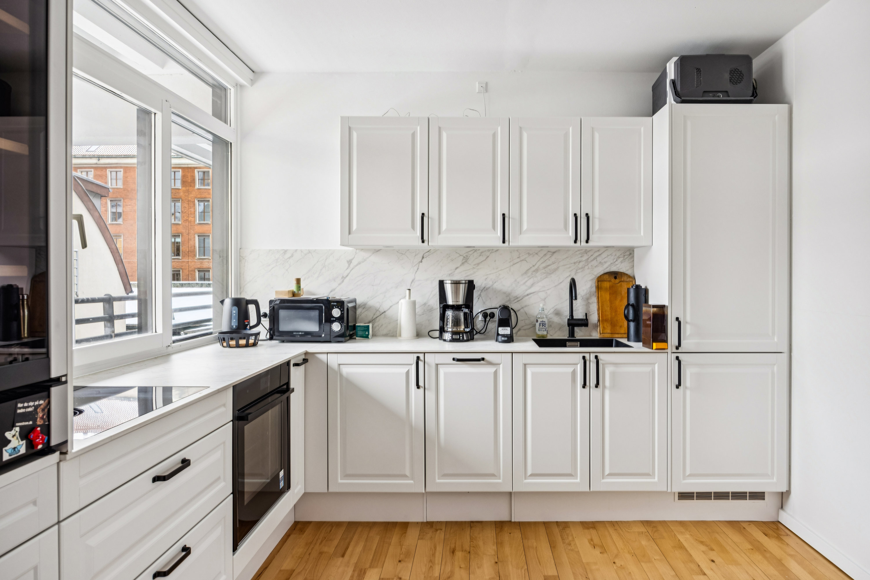 Fremhævet køkken billede i fuldskærmstilstand. Billede af Howitzvej 15, 2. 14., 2000 Frederiksberg