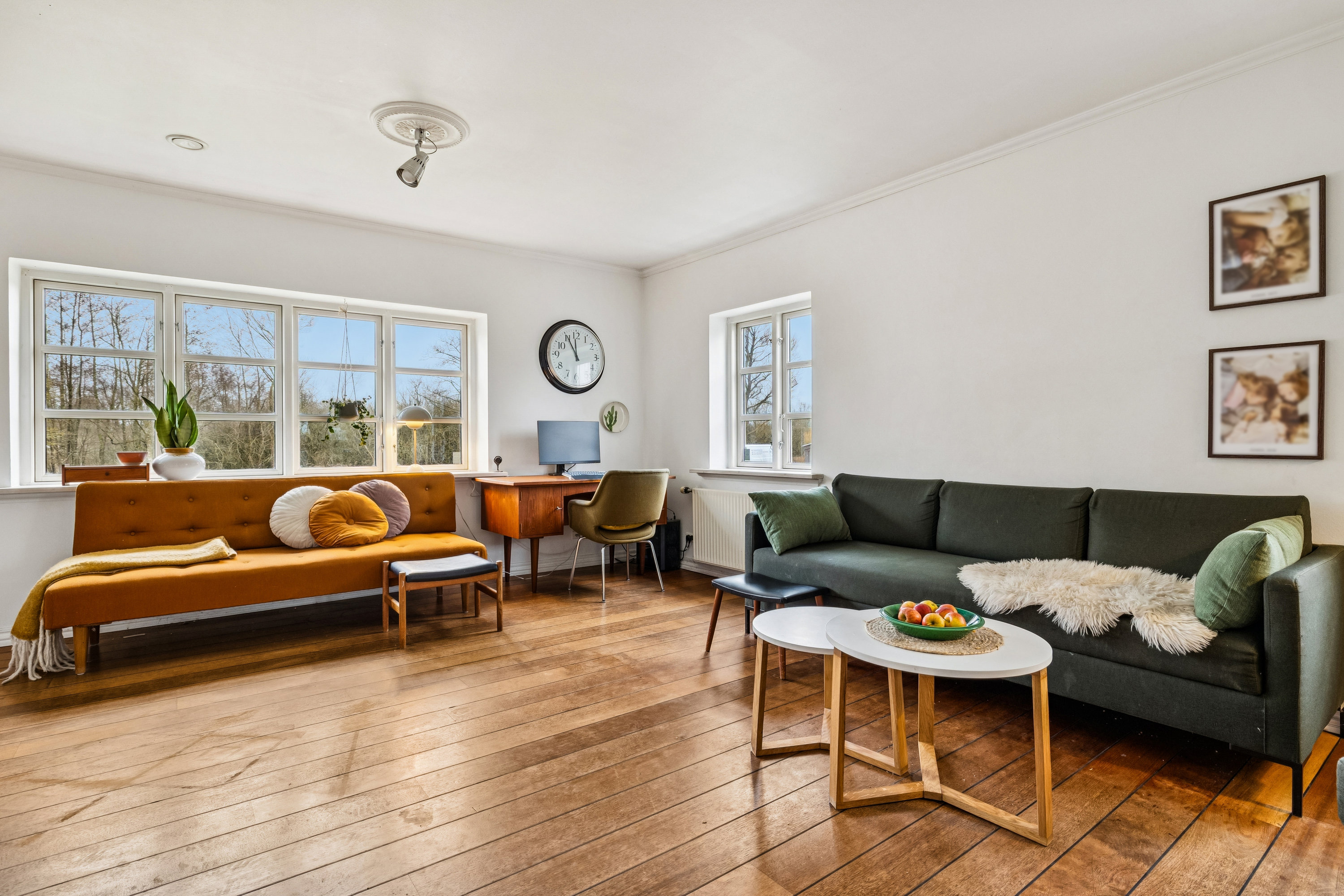 Fremhævet stue billede i fuldskærmstilstand. Billede af Løgstørvej 72, Hørby, 9500 Hobro