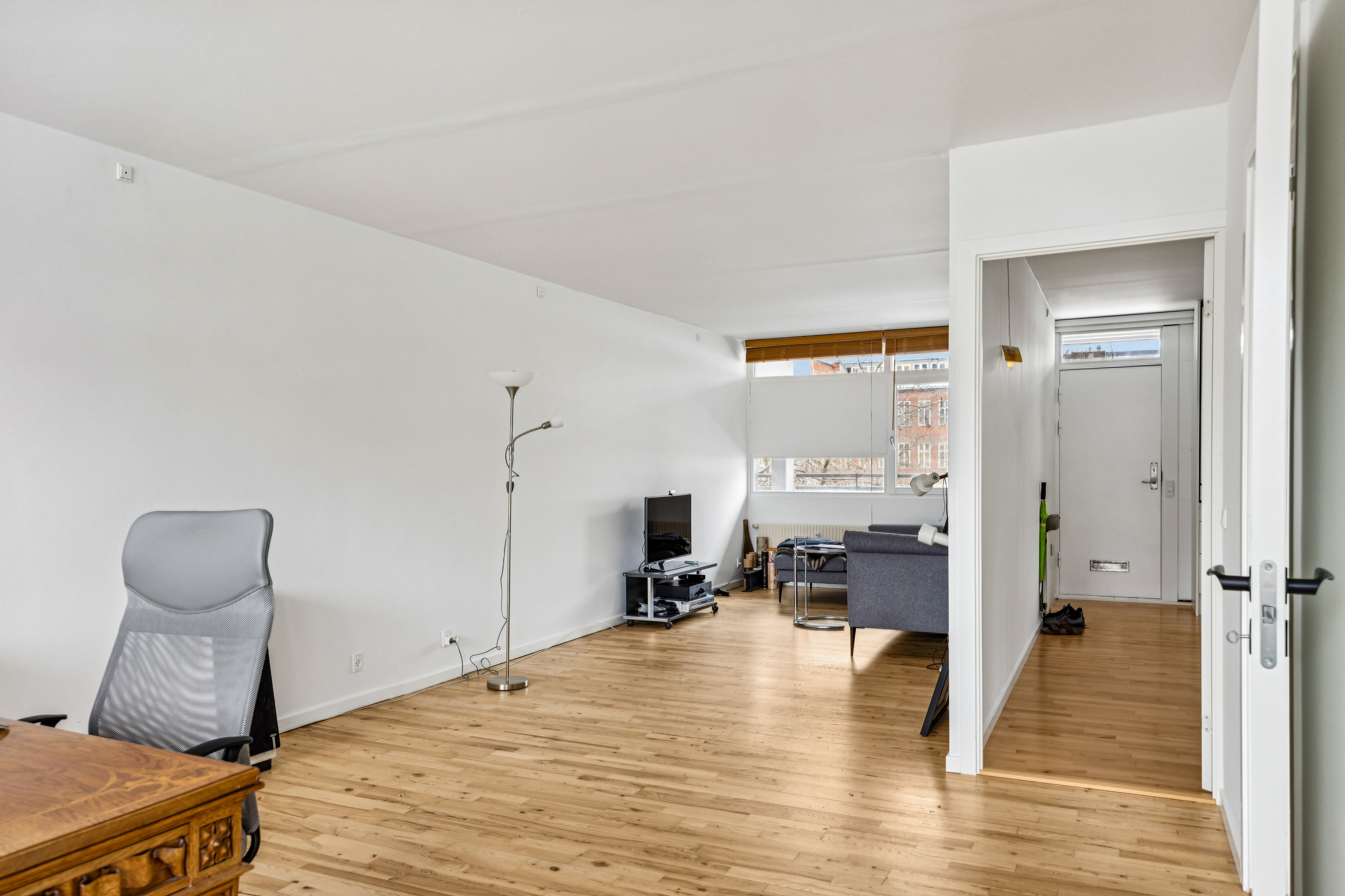 Fremhævet stue billede i fuldskærmstilstand. Billede af Howitzvej 15, 2. 14., 2000 Frederiksberg