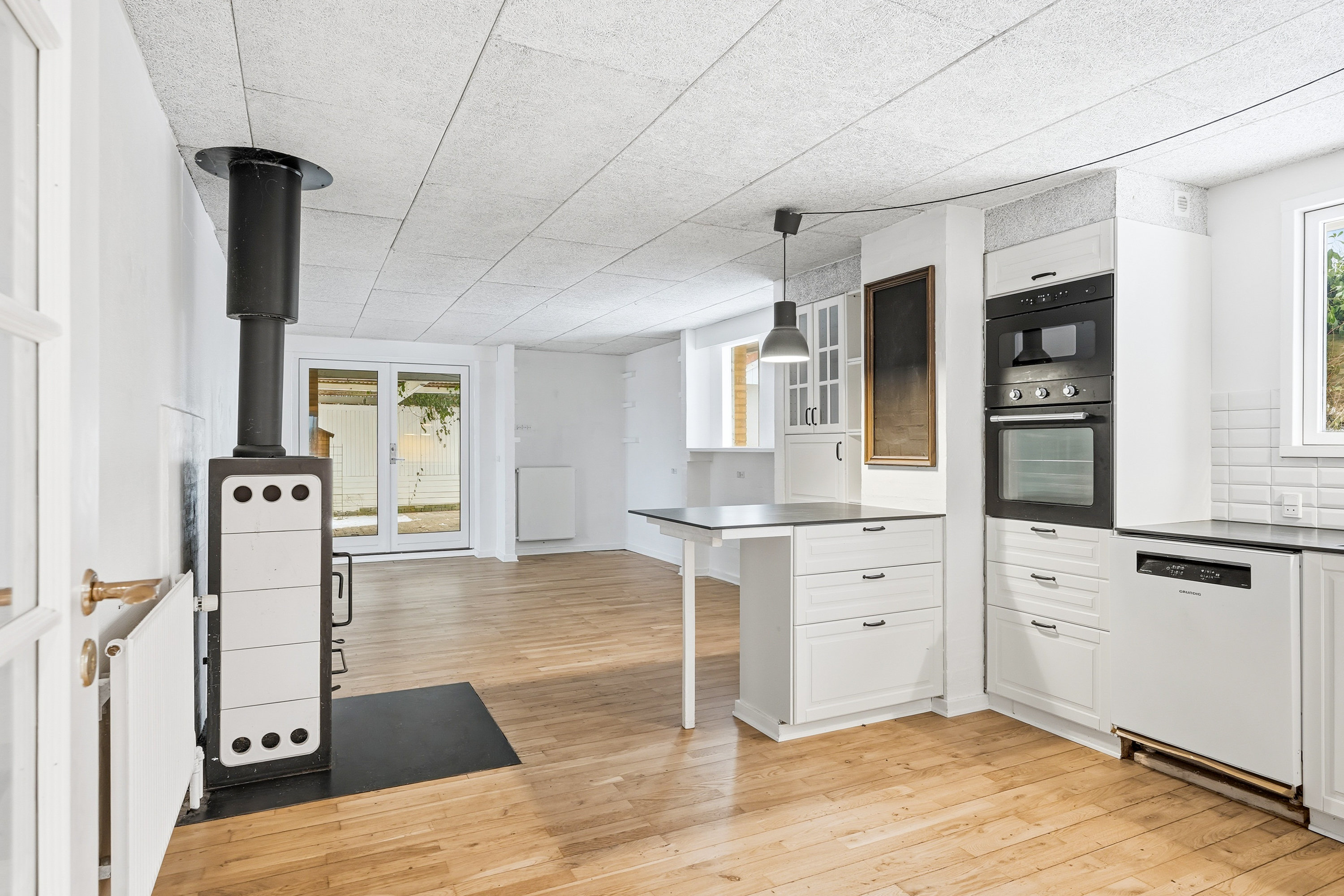 Fremhævet køkken billede i fuldskærmstilstand. Billede af Liljevænget 7, Skallebølle, 5492 Vissenbjerg