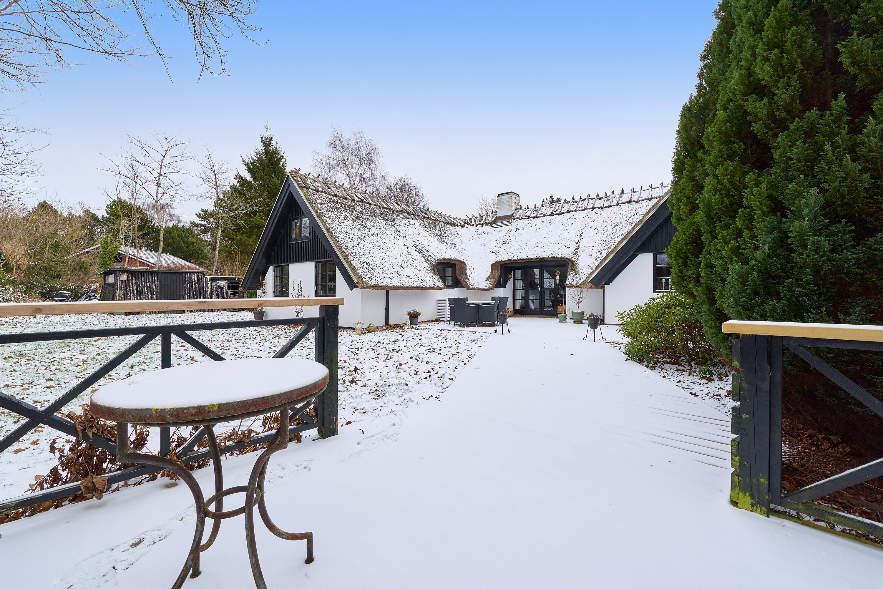 Fremhævet terrasse billede i fuldskærmstilstand. Billede af Byåsen 55, Rødkilde, 3250 Gilleleje