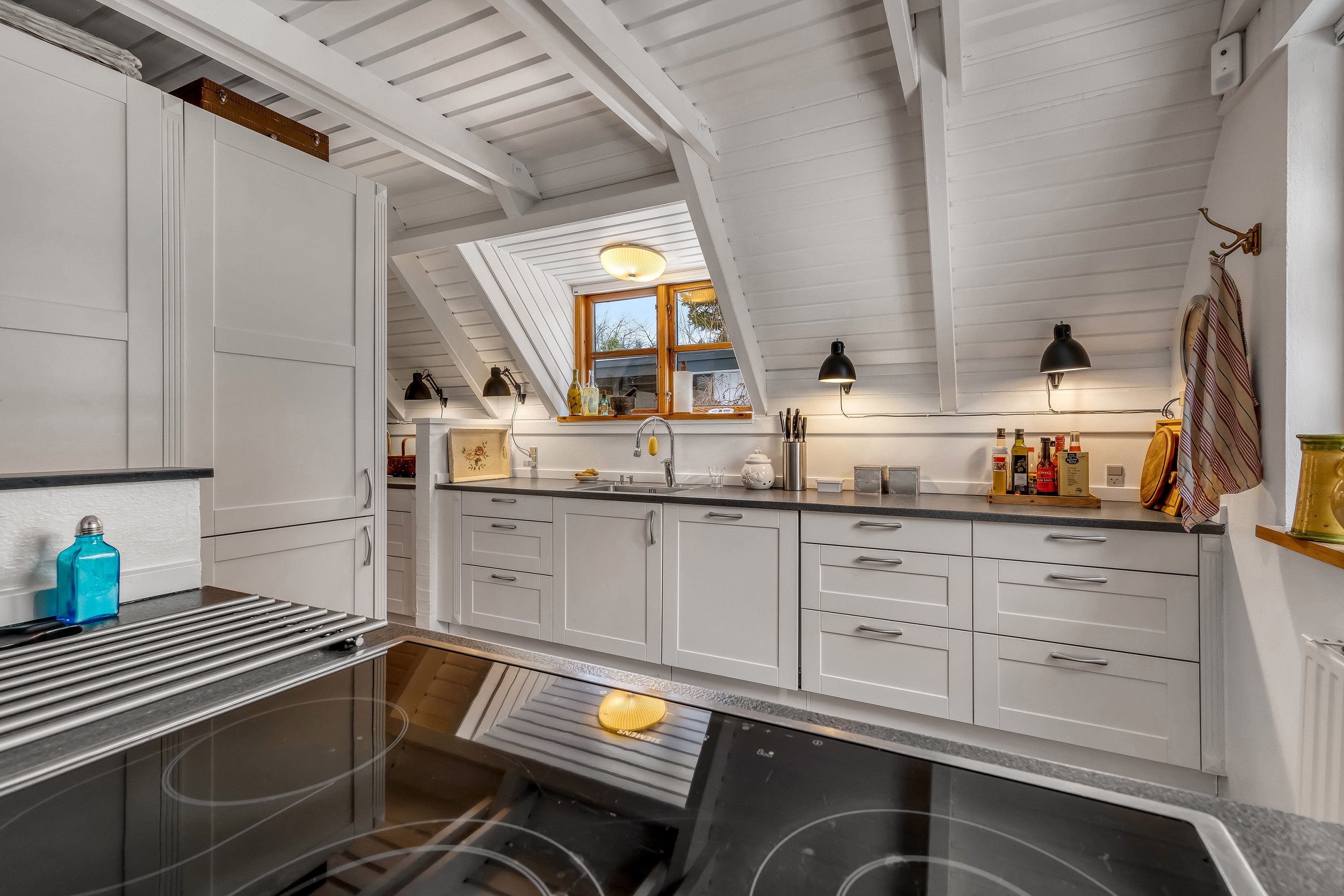 Fremhævet køkken alrum billede i fuldskærmstilstand. Billede af Byåsen 55, Rødkilde, 3250 Gilleleje