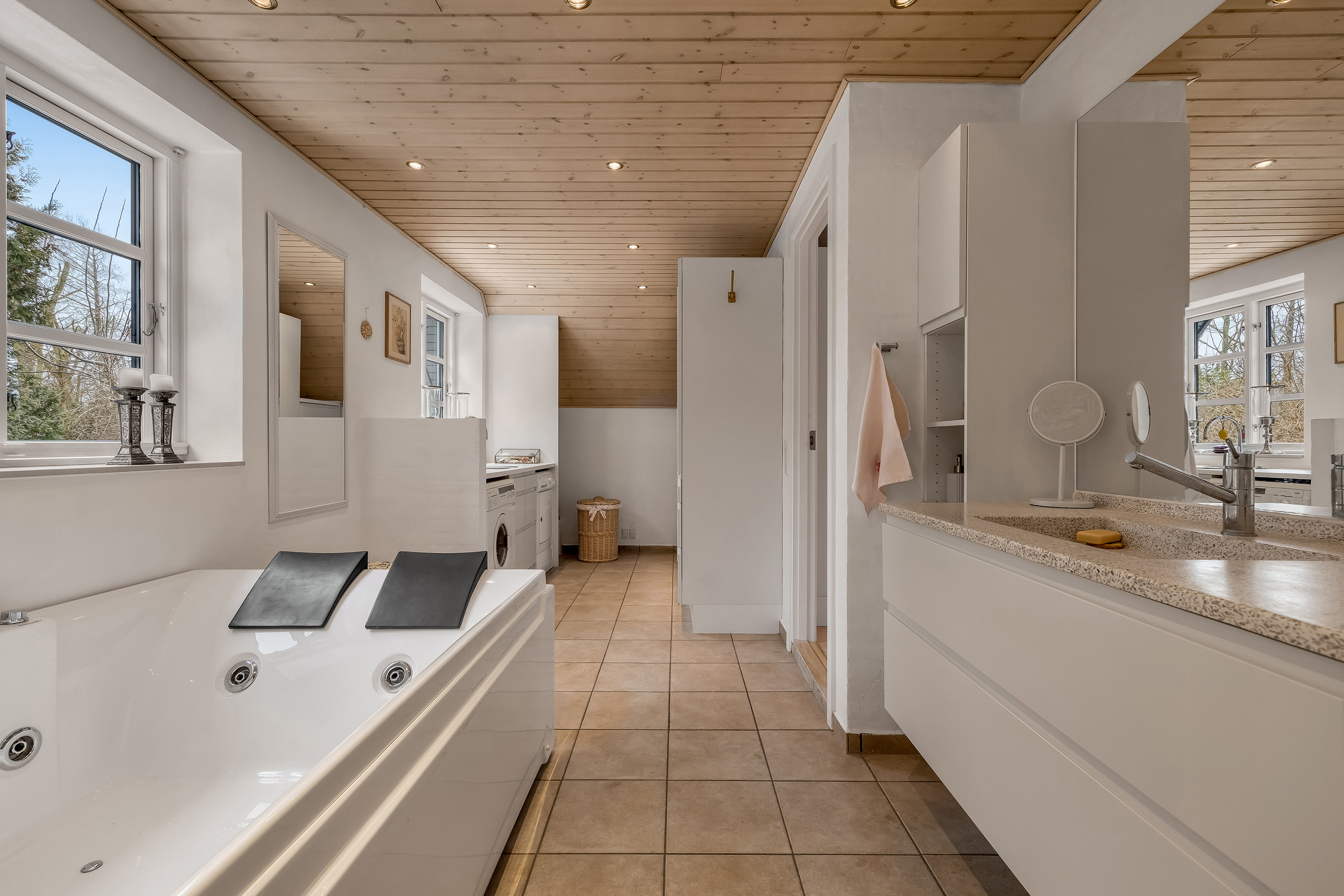 Fremhævet badeværelse billede i fuldskærmstilstand. Billede af Byåsen 55, Rødkilde, 3250 Gilleleje