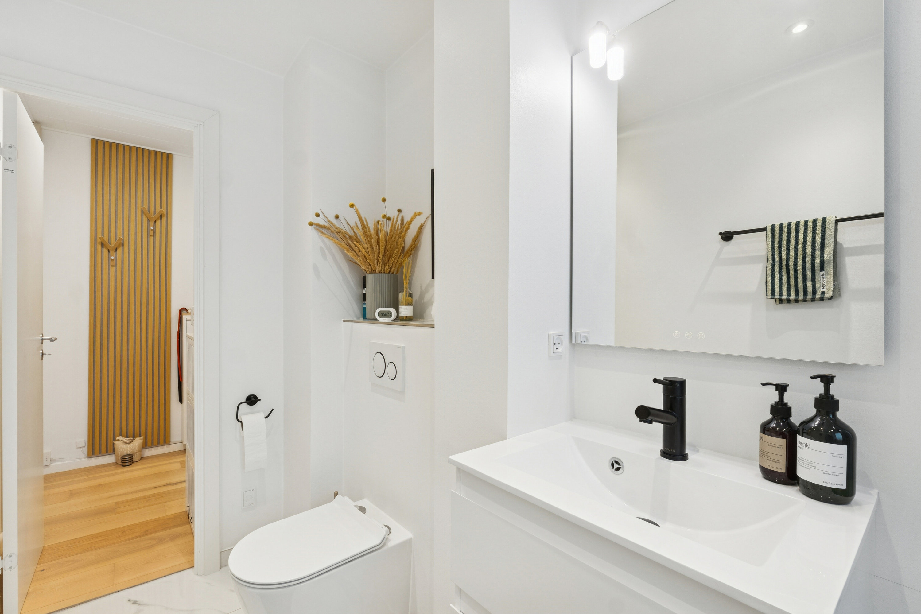 Fremhævet badeværelse billede i fuldskærmstilstand. Billede af Voldumvej 63, 2. th., 2610 Rødovre