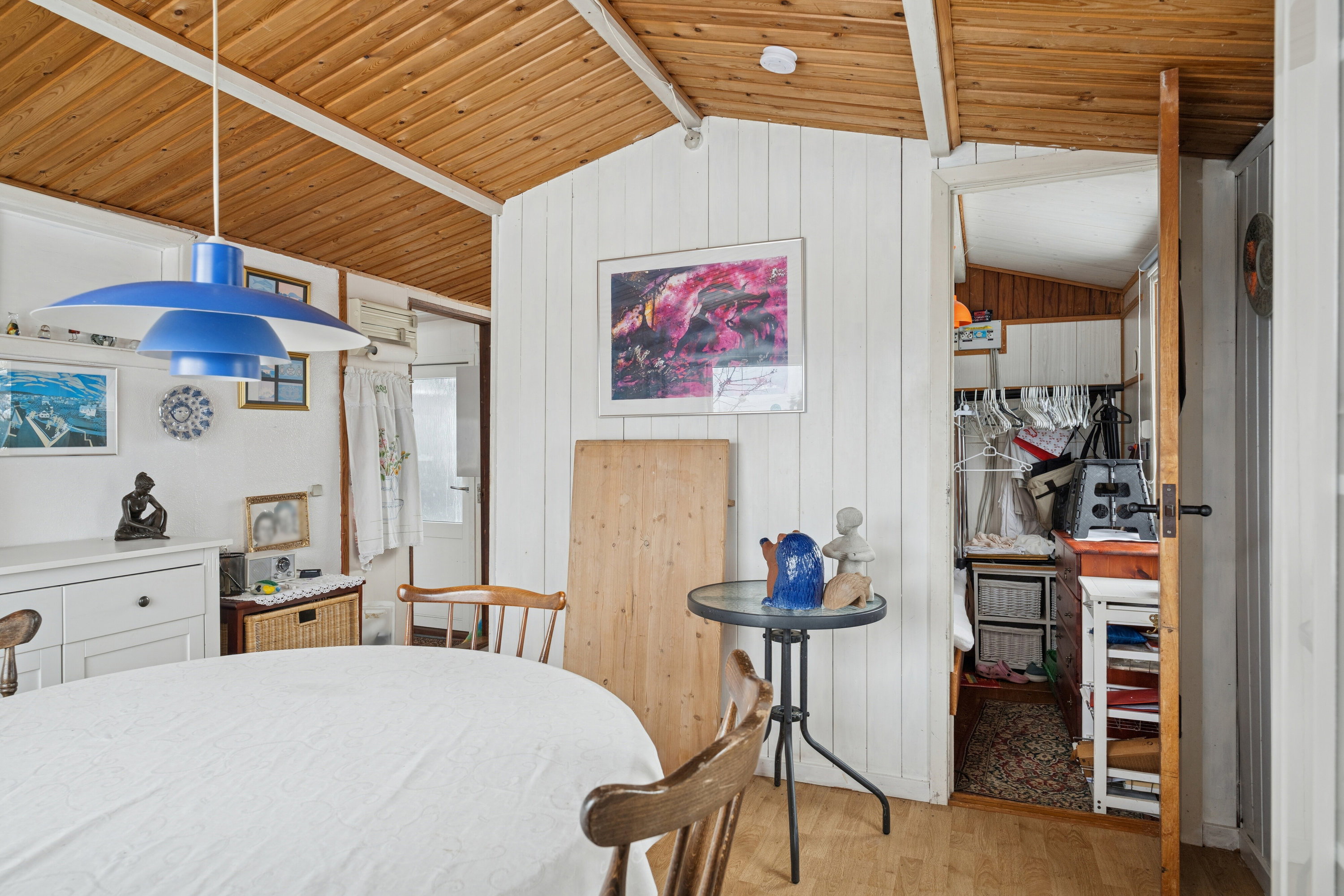 Fremhævet spisestue billede i fuldskærmstilstand. Billede af Andebakken 1, 4760 Vordingborg