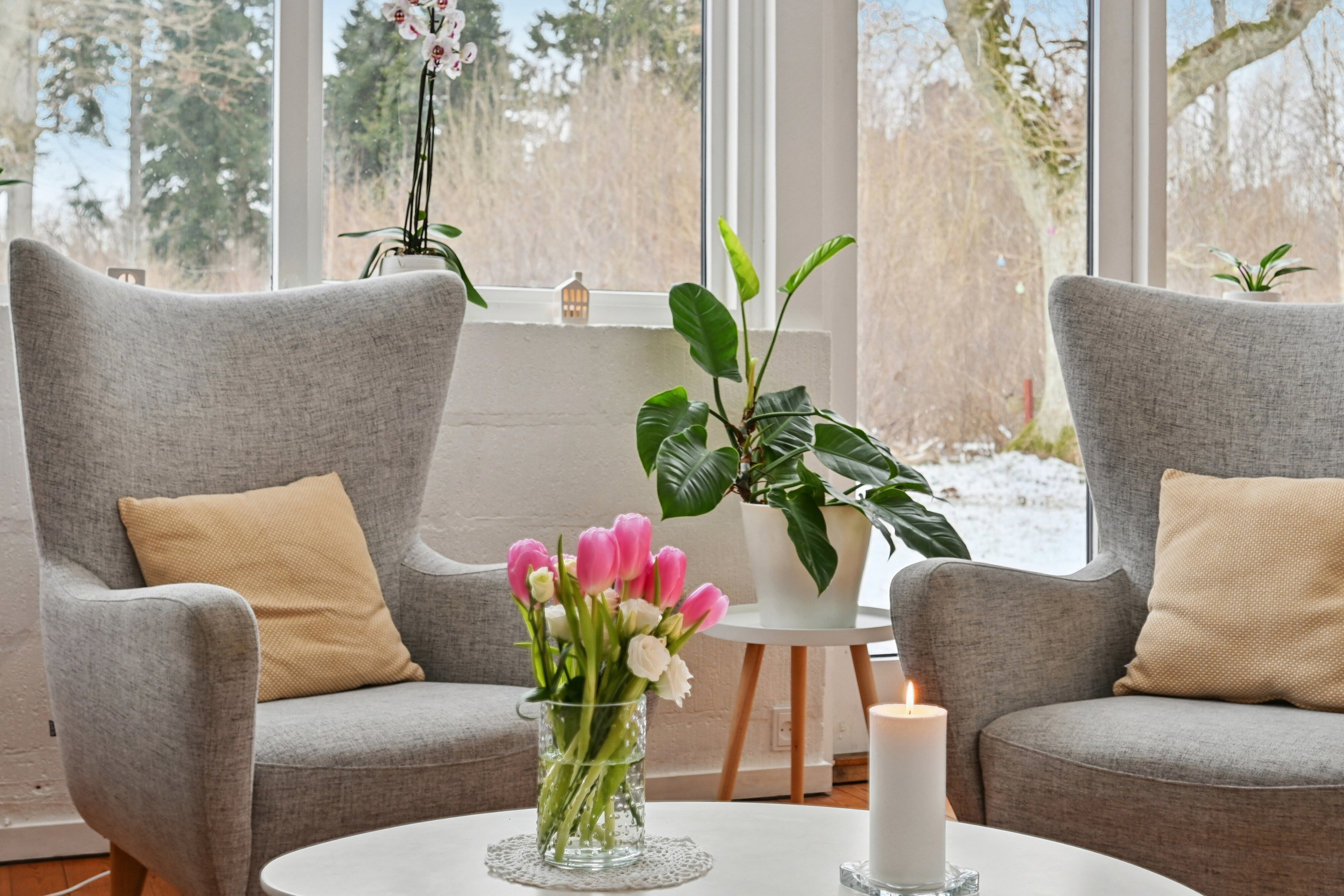 Fremhævet stue billede i fuldskærmstilstand. Billede af Toftemosevej 39, 3100 Hornbæk