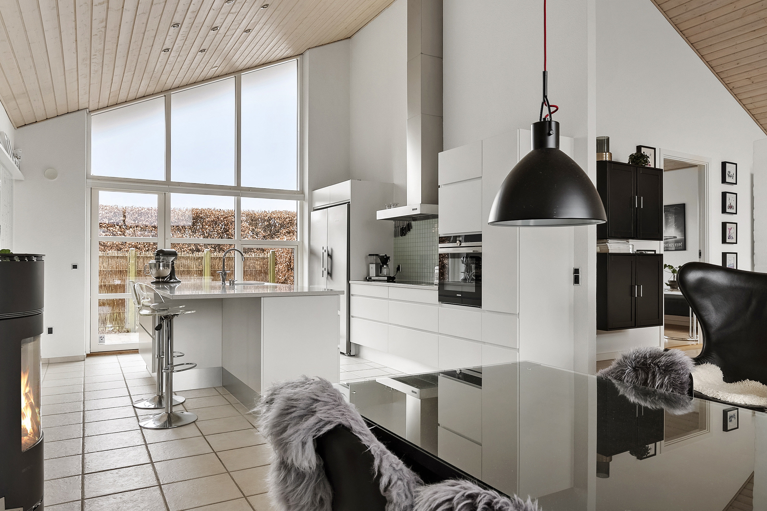 Fremhævet køkken billede i fuldskærmstilstand. Billede af Elgårdsmindelunden 103, 8362 Hørning