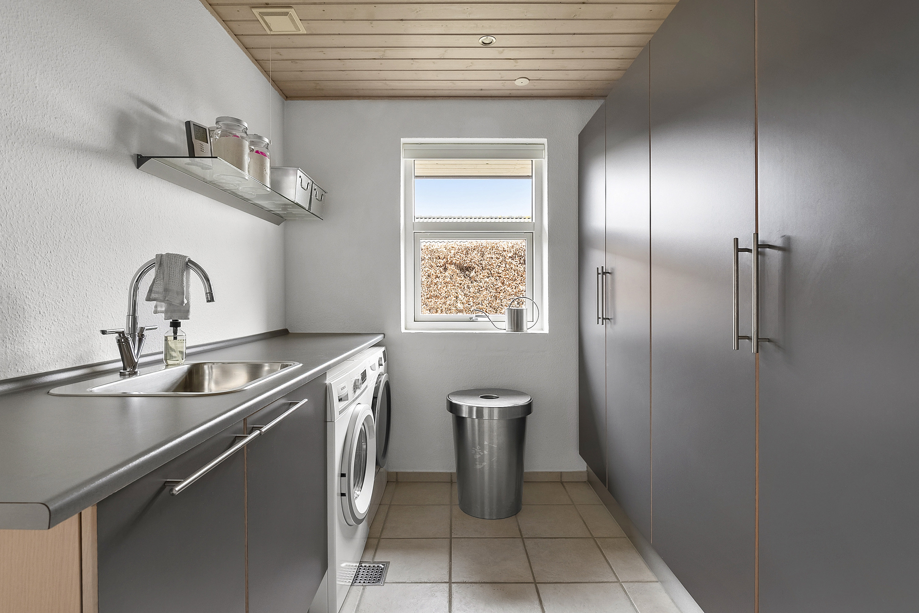 Fremhævet værelse billede i fuldskærmstilstand. Billede af Elgårdsmindelunden 103, 8362 Hørning