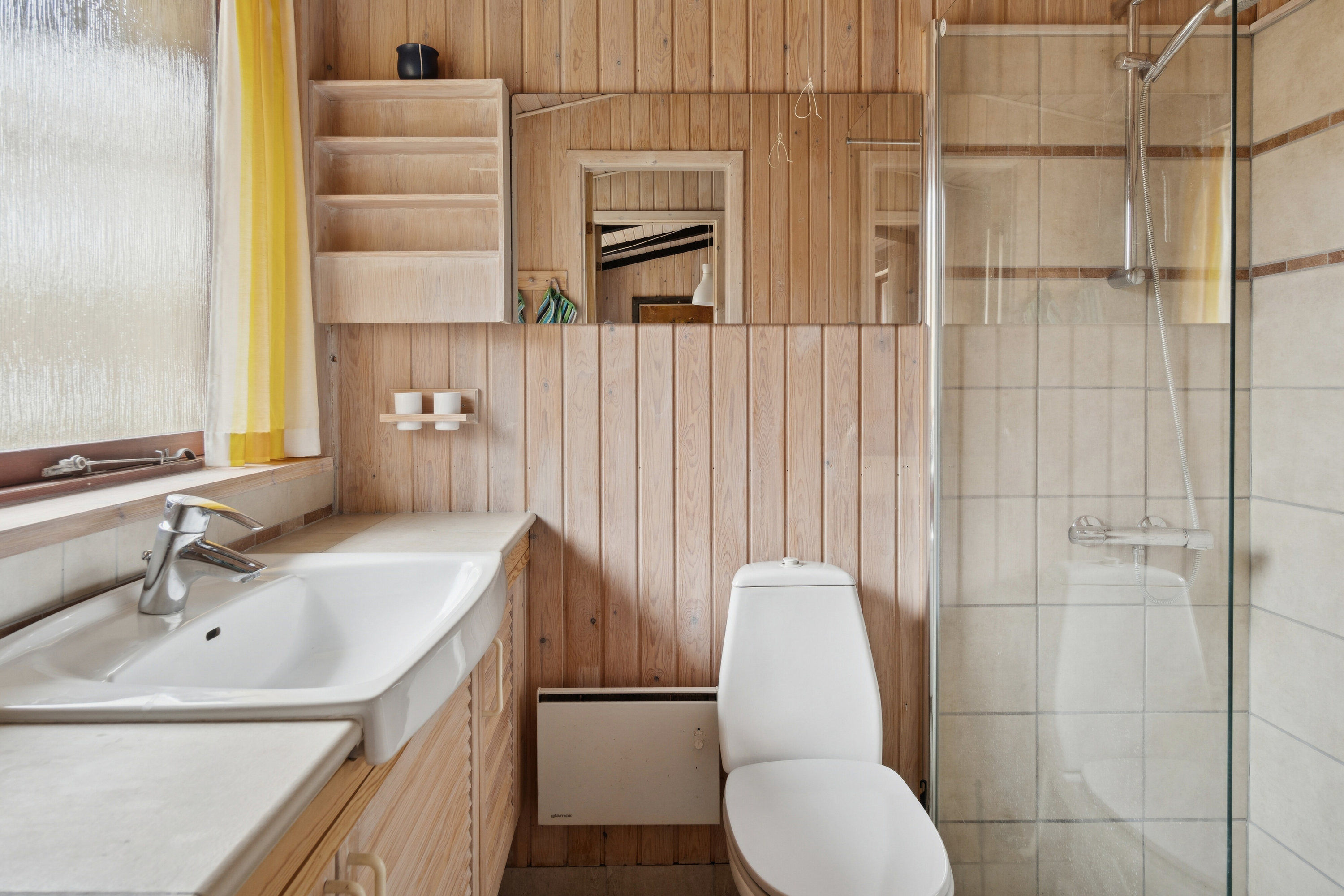 Fremhævet badeværelse billede i fuldskærmstilstand. Billede af Mogens Heeringsvej 62, Vig Lyng, 4560 Vig