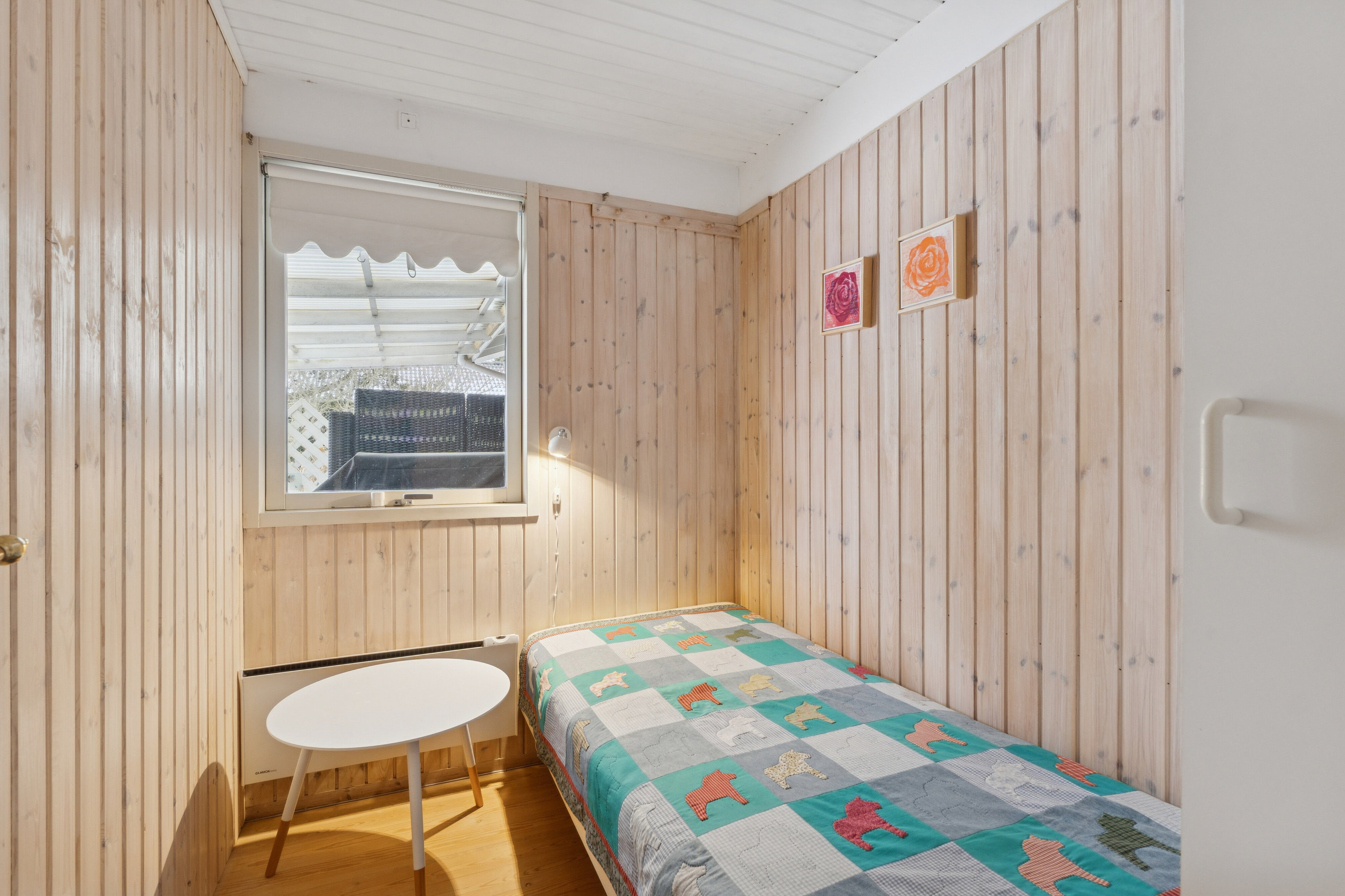 Fremhævet soveværelse billede i fuldskærmstilstand. Billede af Fasanvej 67, Villingerød, 3120 Dronningmølle