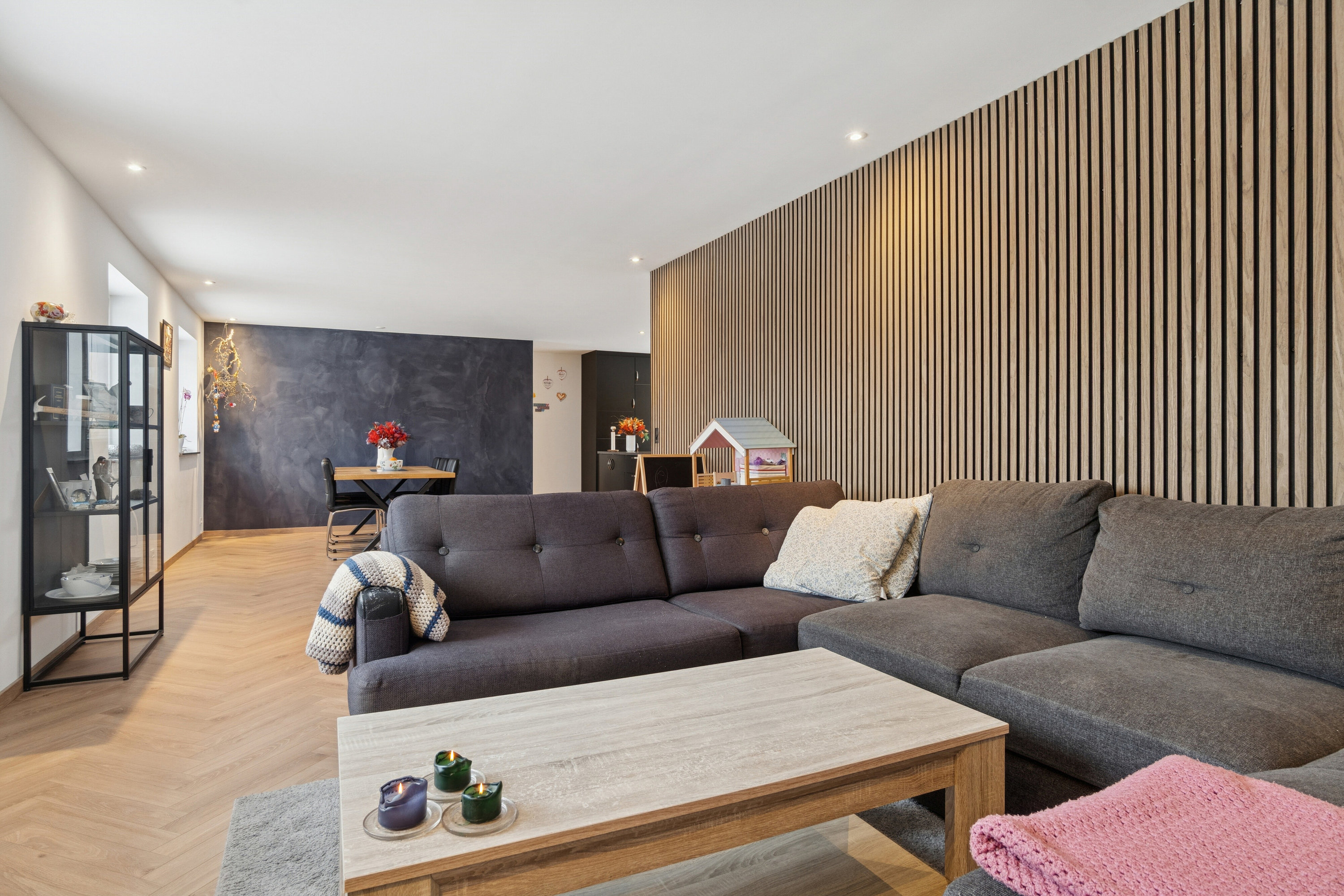 Fremhævet spisestue billede i fuldskærmstilstand. Billede af Fodbygårdsvej 102, 4700 Næstved