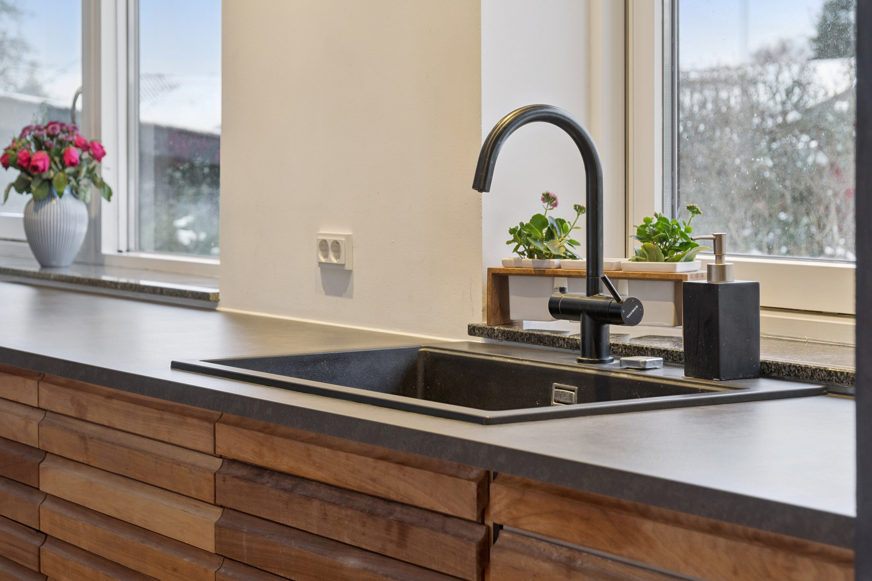 Fremhævet køkken alrum billede i fuldskærmstilstand. Billede af Fodbygårdsvej 102, 4700 Næstved