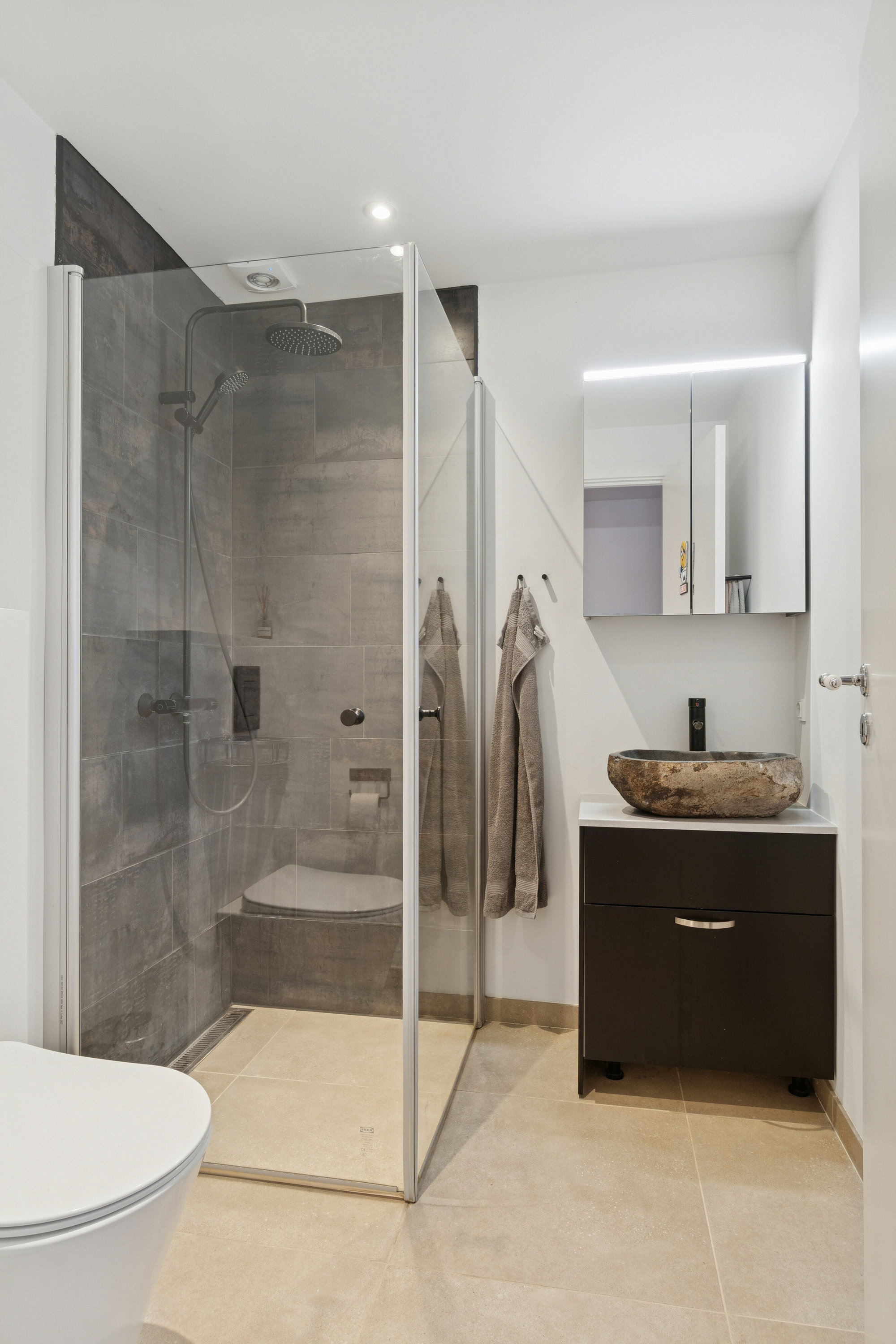 Fremhævet badeværelse billede i fuldskærmstilstand. Billede af Fodbygårdsvej 102, 4700 Næstved