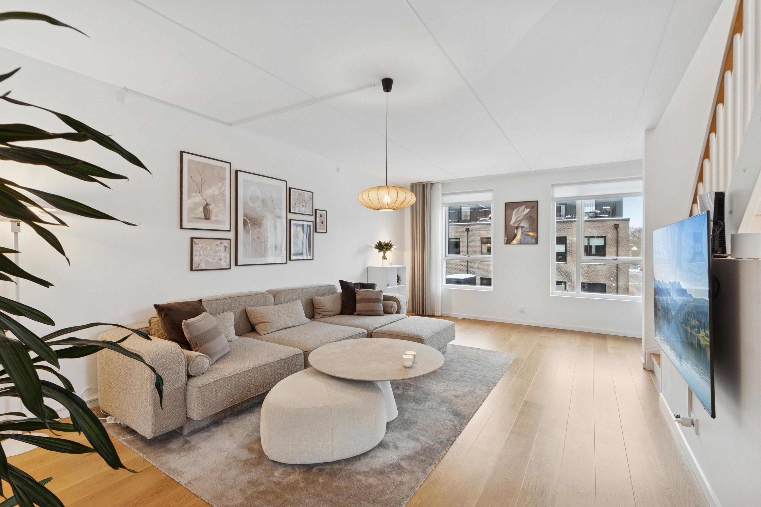 Fremhævet stue billede i fuldskærmstilstand. Billede af Plantagevej 21, 2610 Rødovre