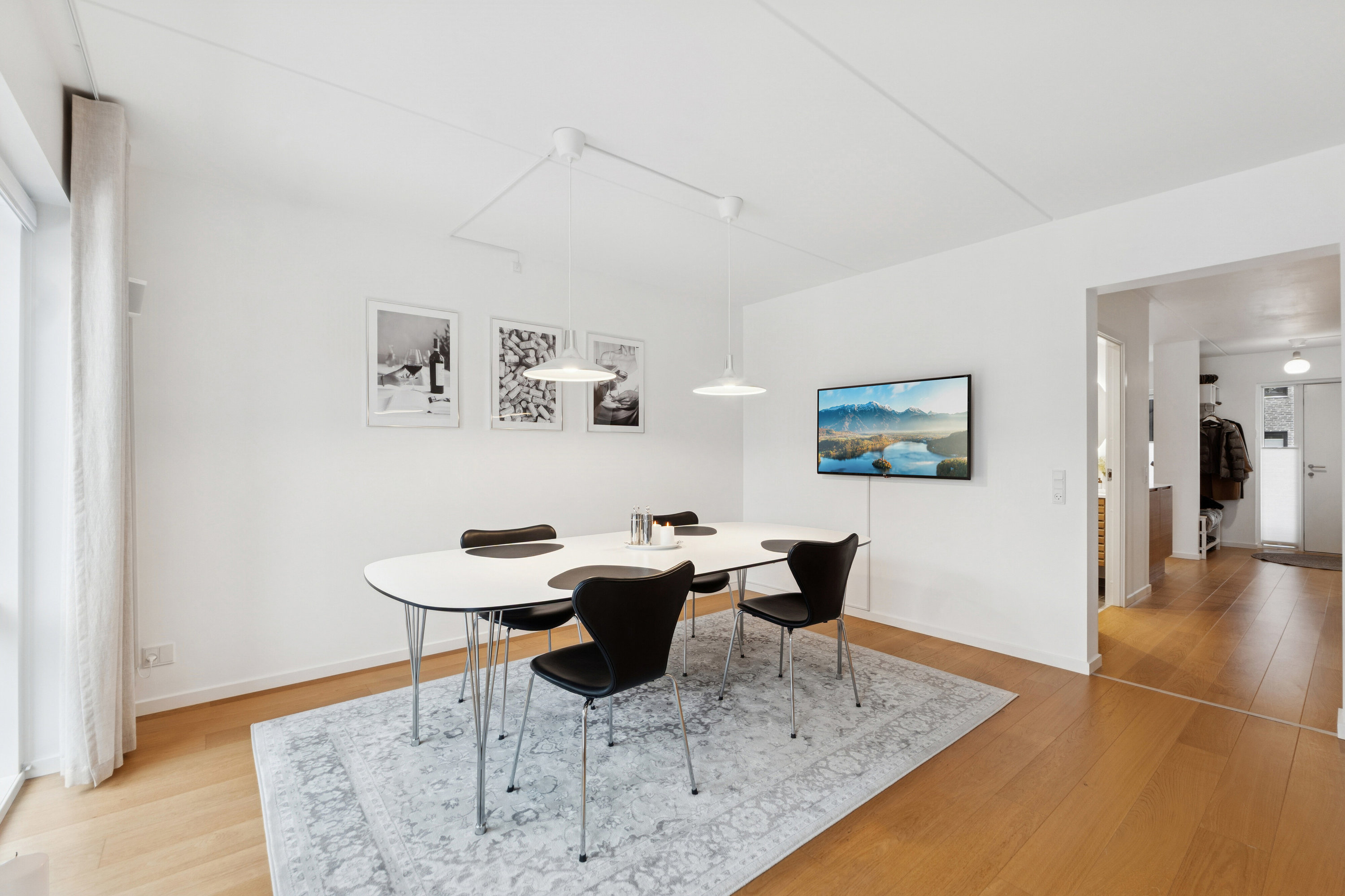 Fremhævet spisestue billede i fuldskærmstilstand. Billede af Plantagevej 21, 2610 Rødovre