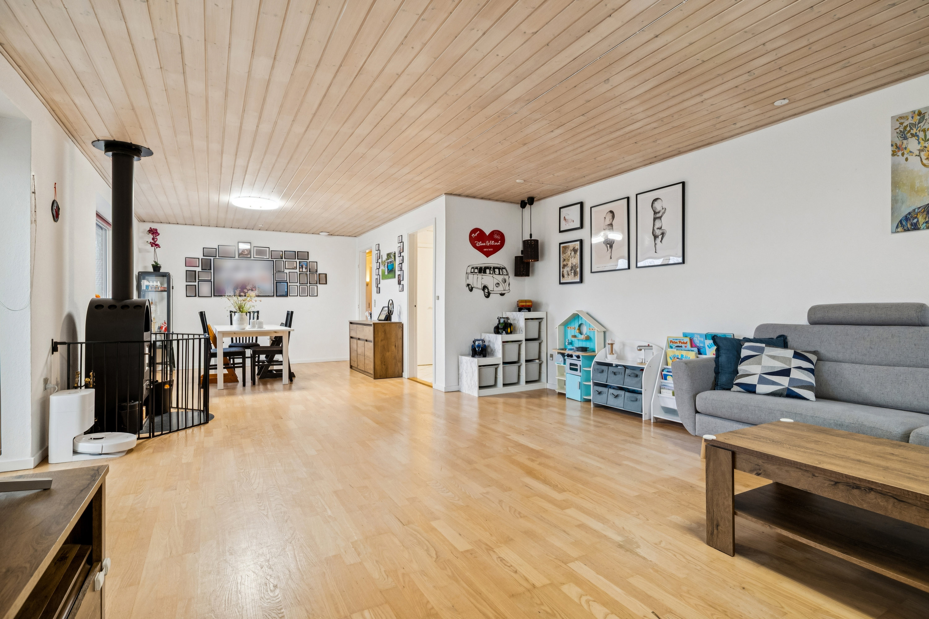 Fremhævet stue billede i fuldskærmstilstand. Billede af Tyttebærvej 26, 8850 Bjerringbro