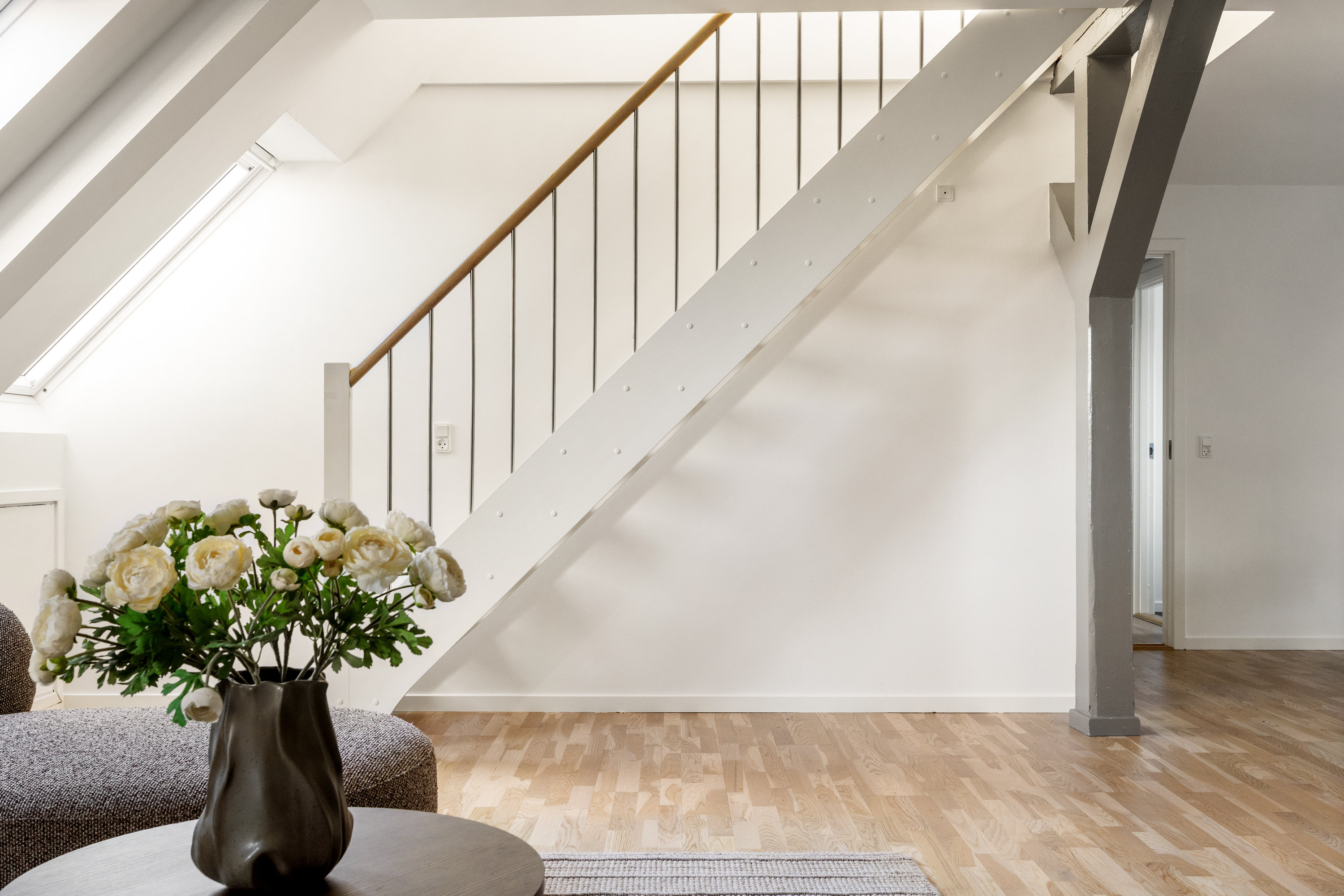 Fremhævet stue billede i fuldskærmstilstand. Billede af Linnésgade 22D, 5. tv., 1361 København K