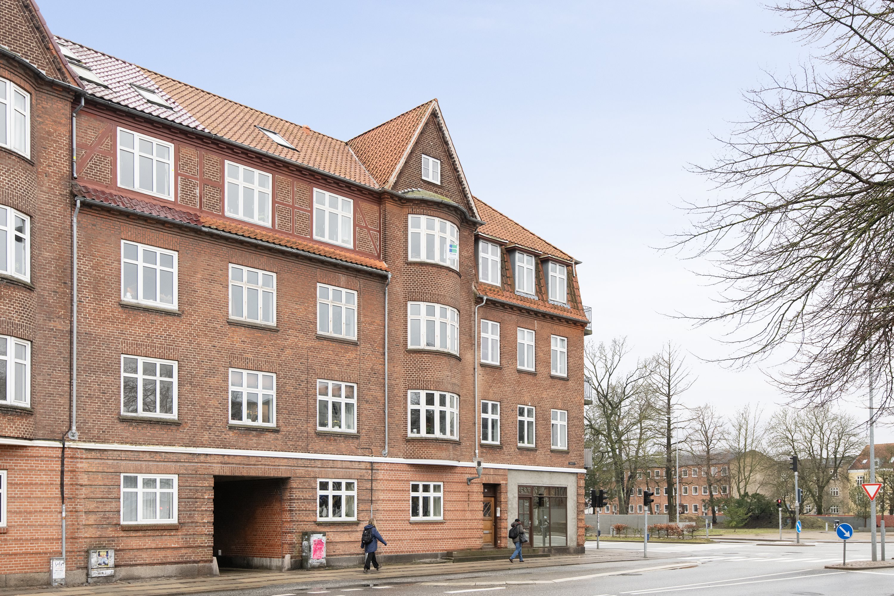 Fremhævet ejendommen billede i fuldskærmstilstand. Billede af Østerbro 24, 3. tv., 9000 Aalborg