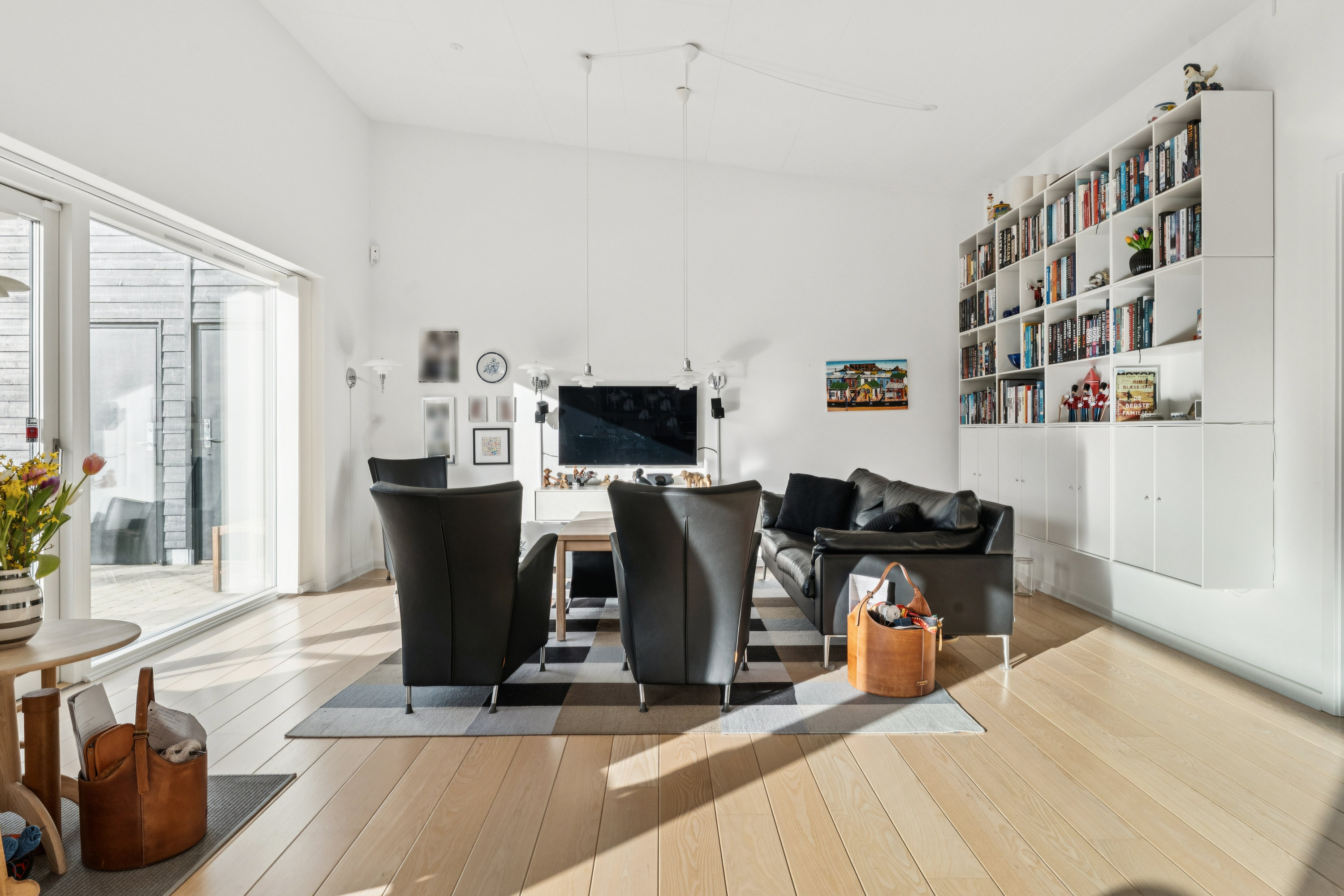 Fremhævet stue billede i fuldskærmstilstand. Billede af Indkilde Alle 50, Gug, 9210 Aalborg SØ