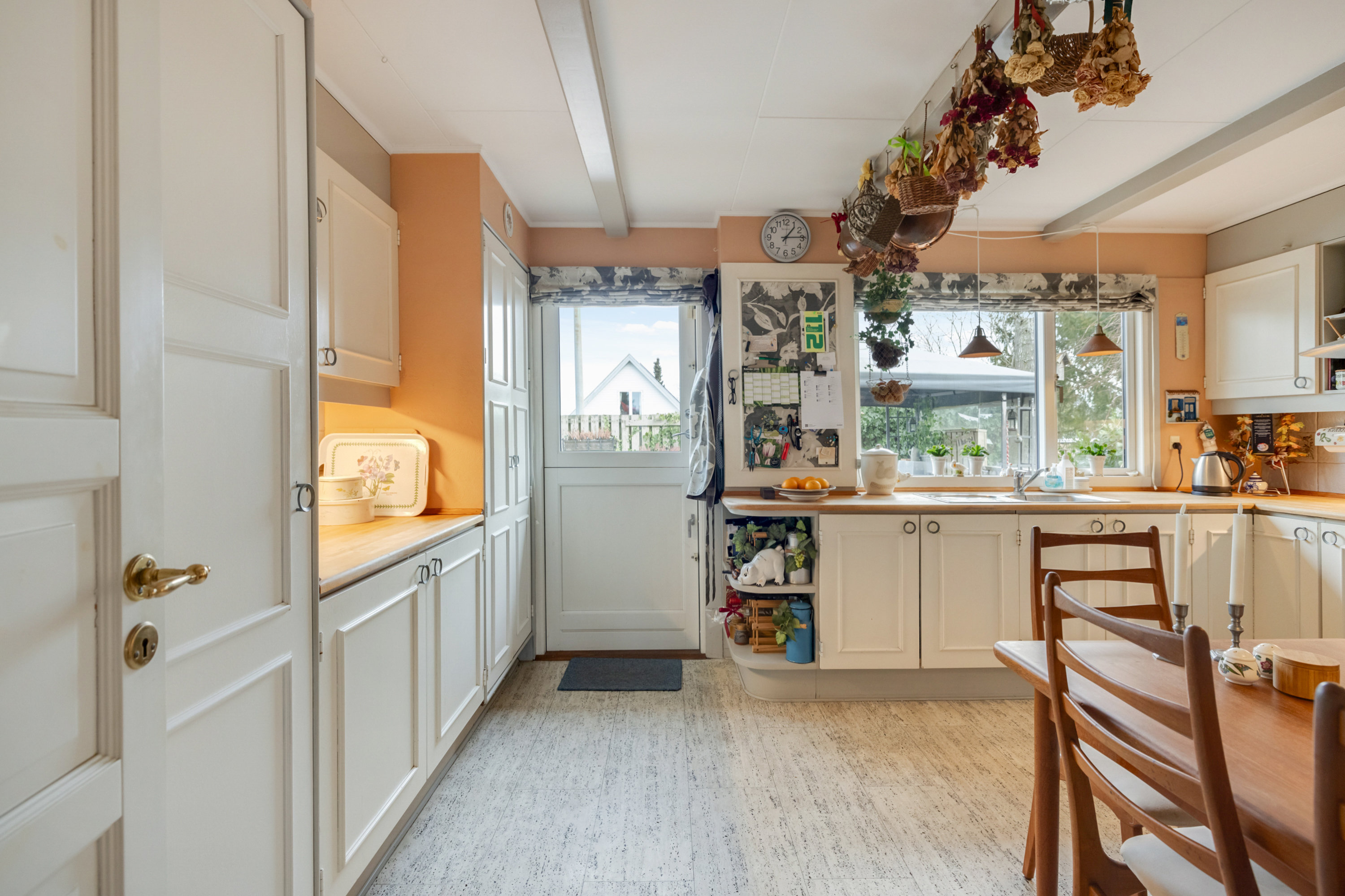 Fremhævet  billede i fuldskærmstilstand. Billede af Skarøvænget 2, True, 8381 Tilst