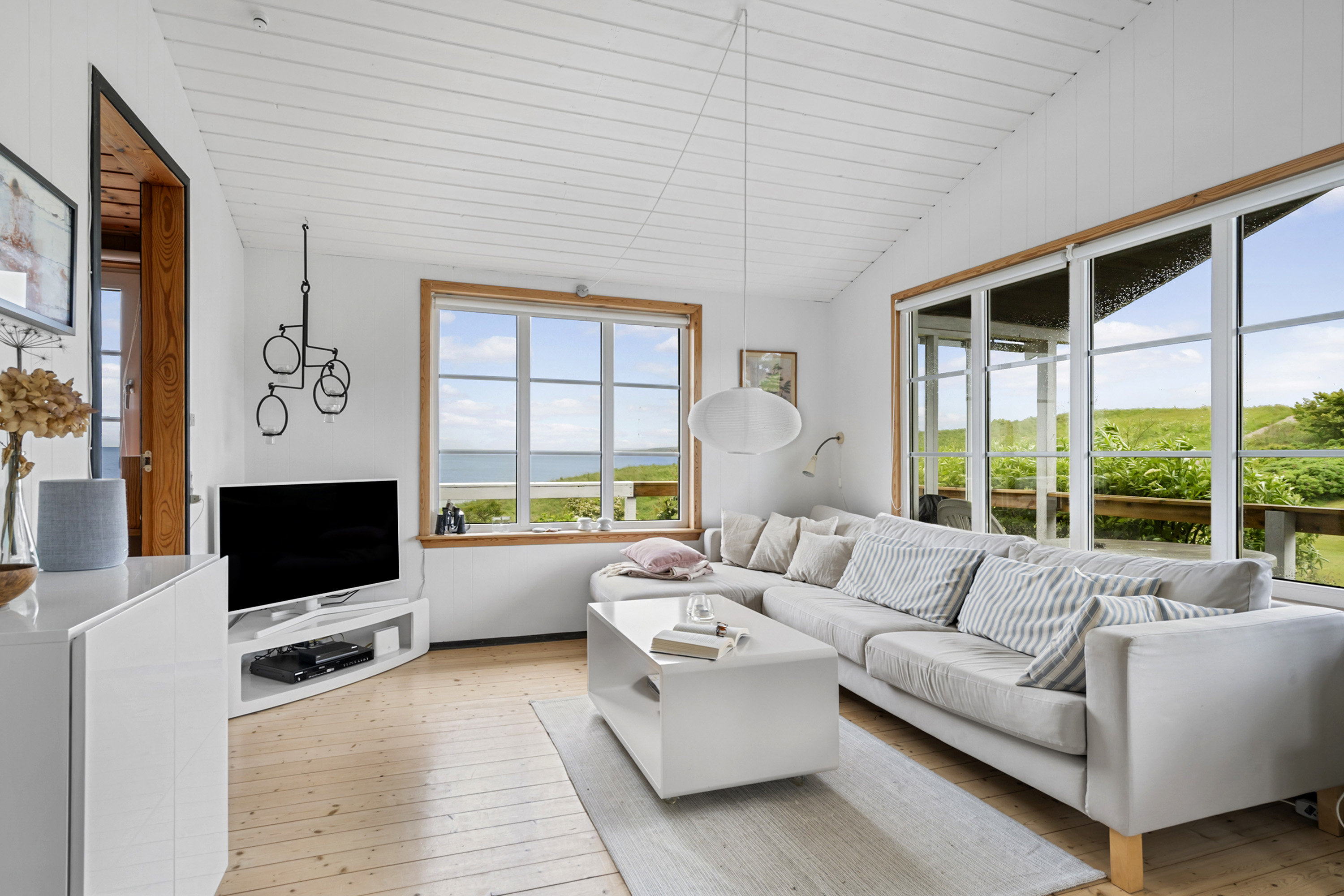 Fremhævet  billede i fuldskærmstilstand. Billede af Violvej 98, Tørring, 7620 Lemvig