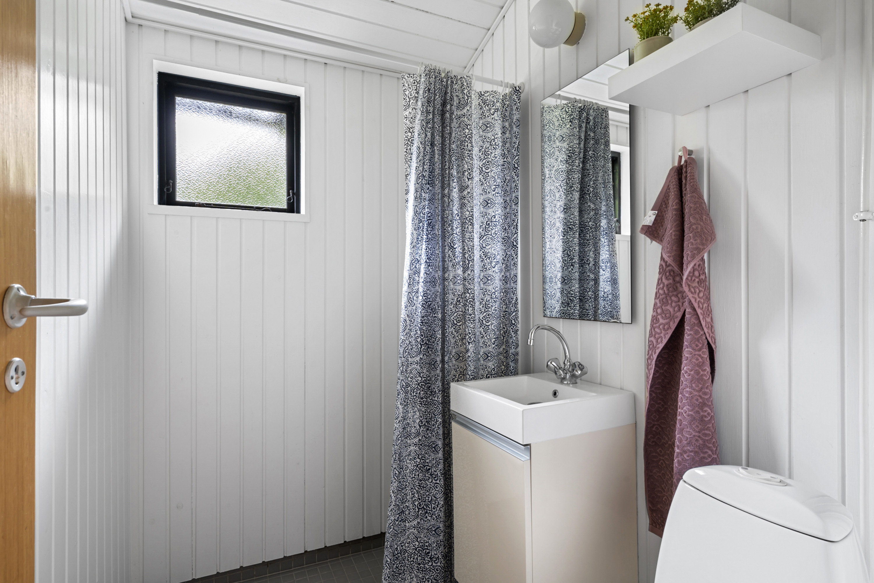 Fremhævet  billede i fuldskærmstilstand. Billede af Violvej 98, Tørring, 7620 Lemvig