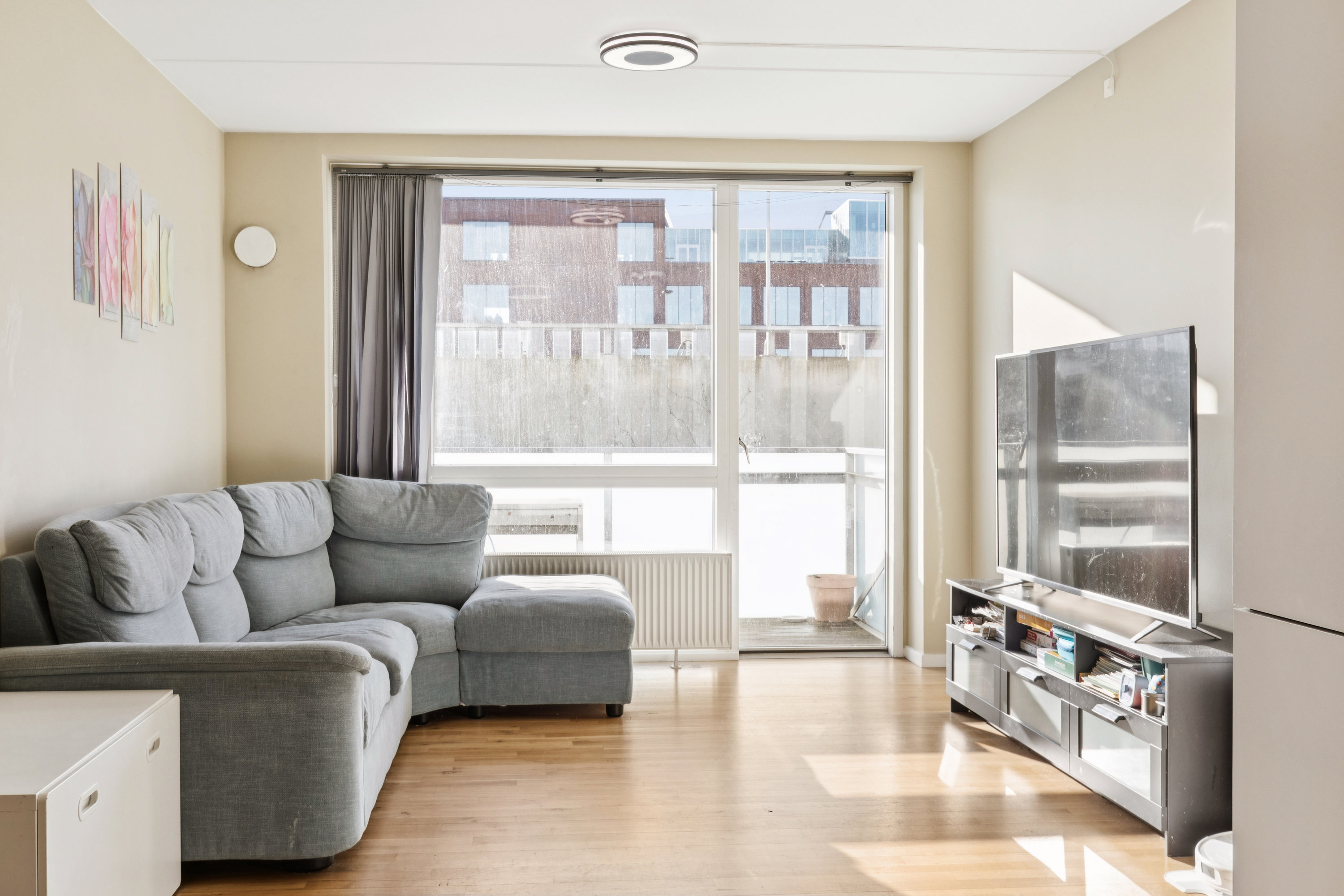 Fremhævet  billede i fuldskærmstilstand. Billede af Poul Reichhardts Vej 6, 1. tv., 2500 Valby