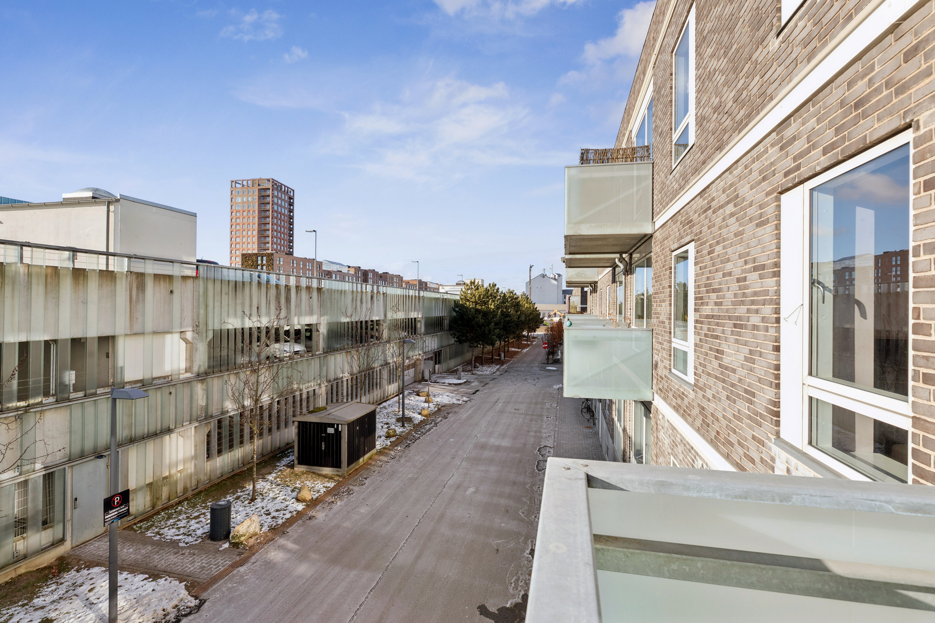 Fremhævet  billede i fuldskærmstilstand. Billede af Poul Reichhardts Vej 6, 1. tv., 2500 Valby