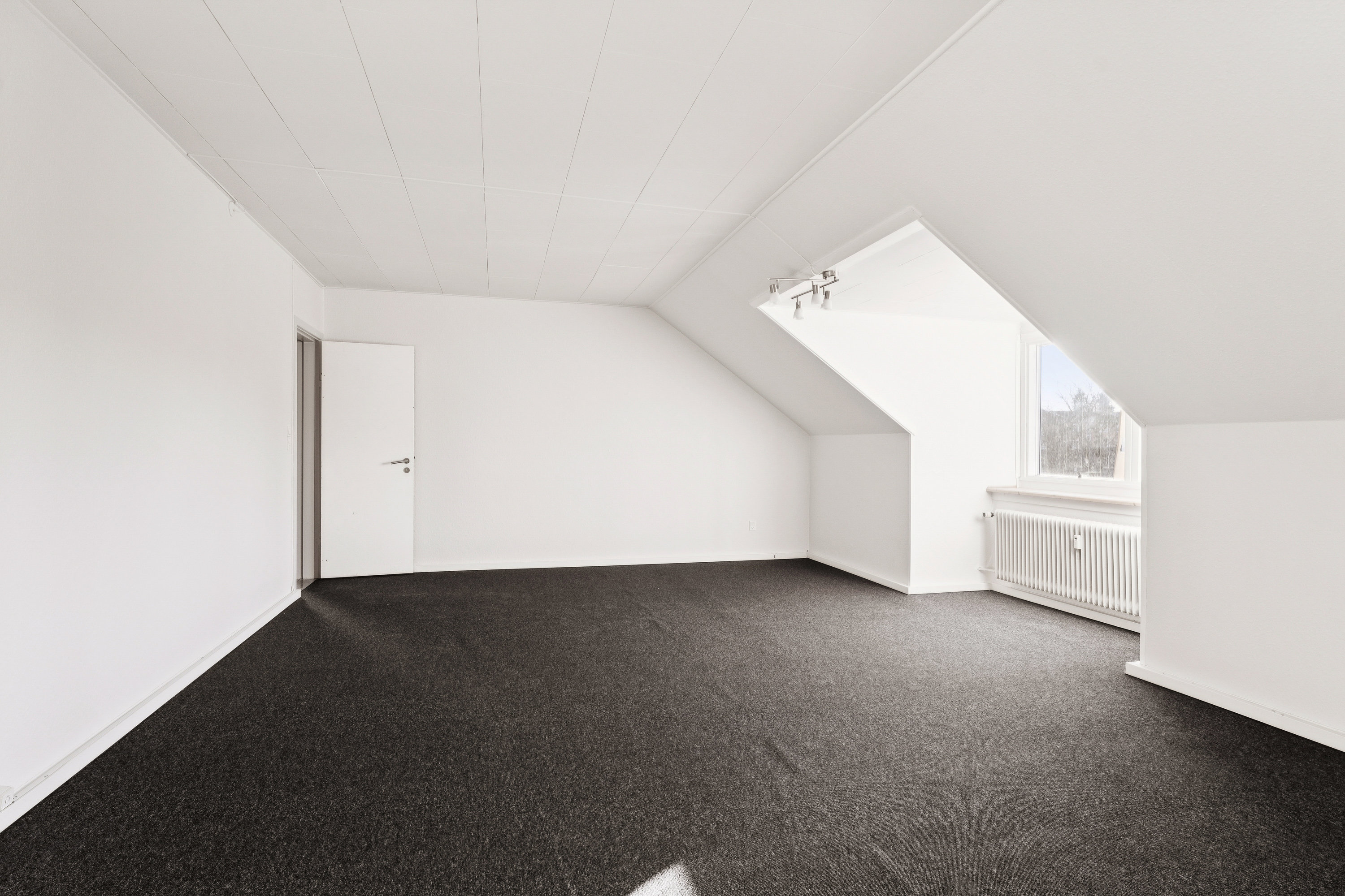 Fremhævet værelse billede i fuldskærmstilstand. Billede af Bækkelundsvej 10, 1. tv., 8930 Randers NØ