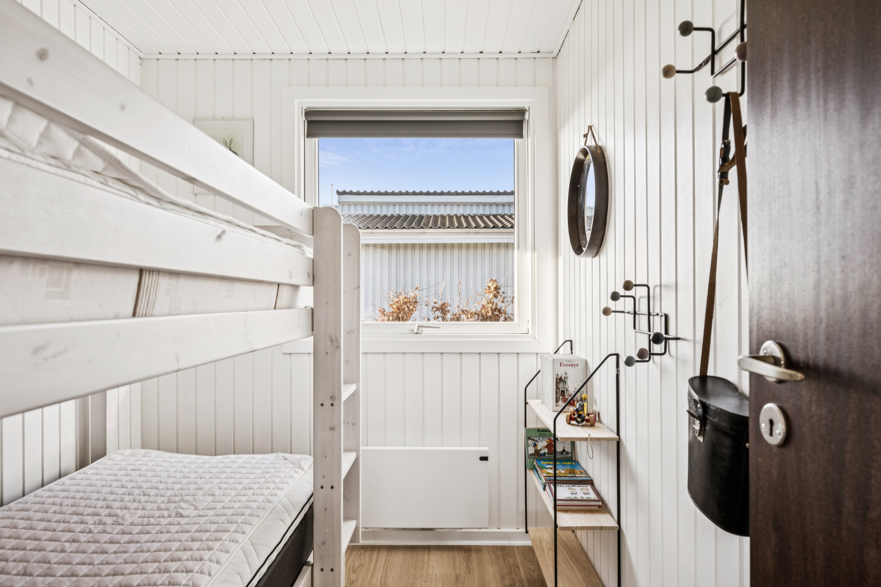 Fremhævet badeværelse billede i fuldskærmstilstand. Billede af Lådenbjerg 31, Skødshoved Strand, 8420 Knebel