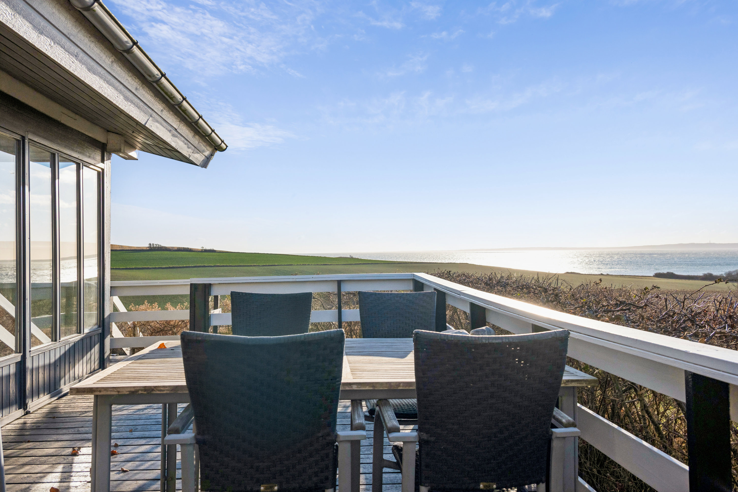 Fremhævet terrasse billede i fuldskærmstilstand. Billede af Lådenbjerg 31, Skødshoved Strand, 8420 Knebel